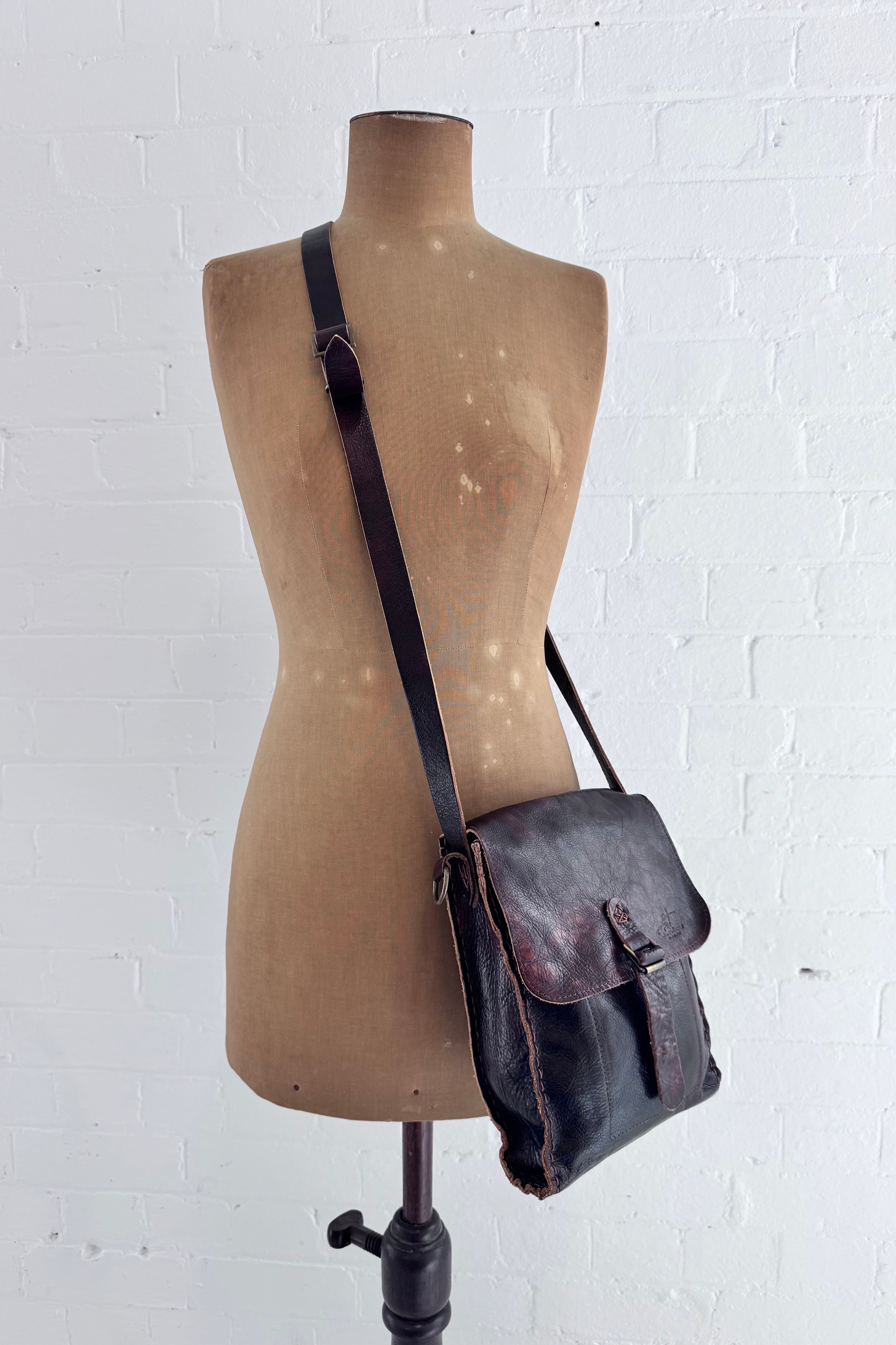 Ink Olives | Vespino Bag | Chocolate