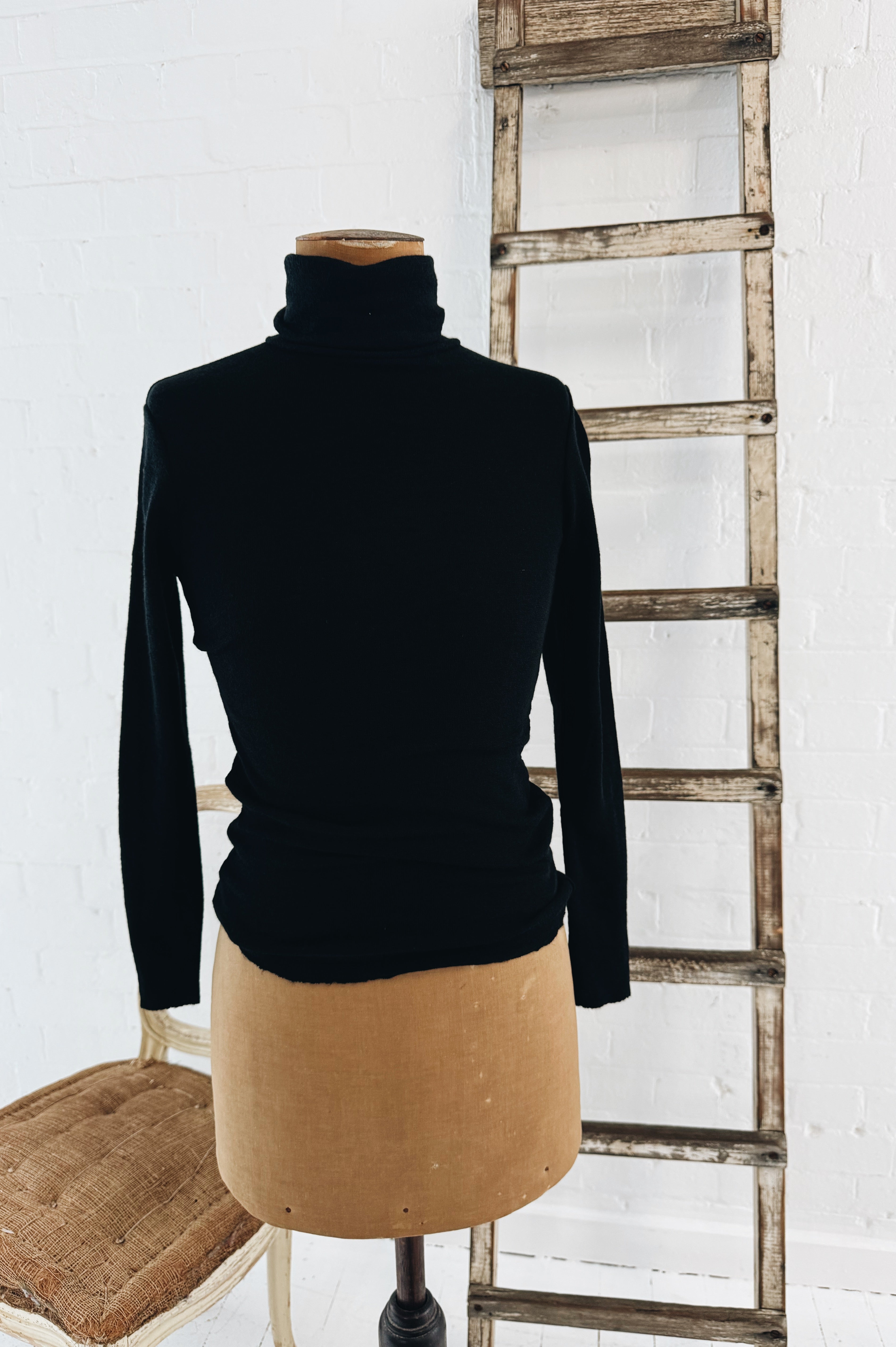 Merino Roll Neck | Black