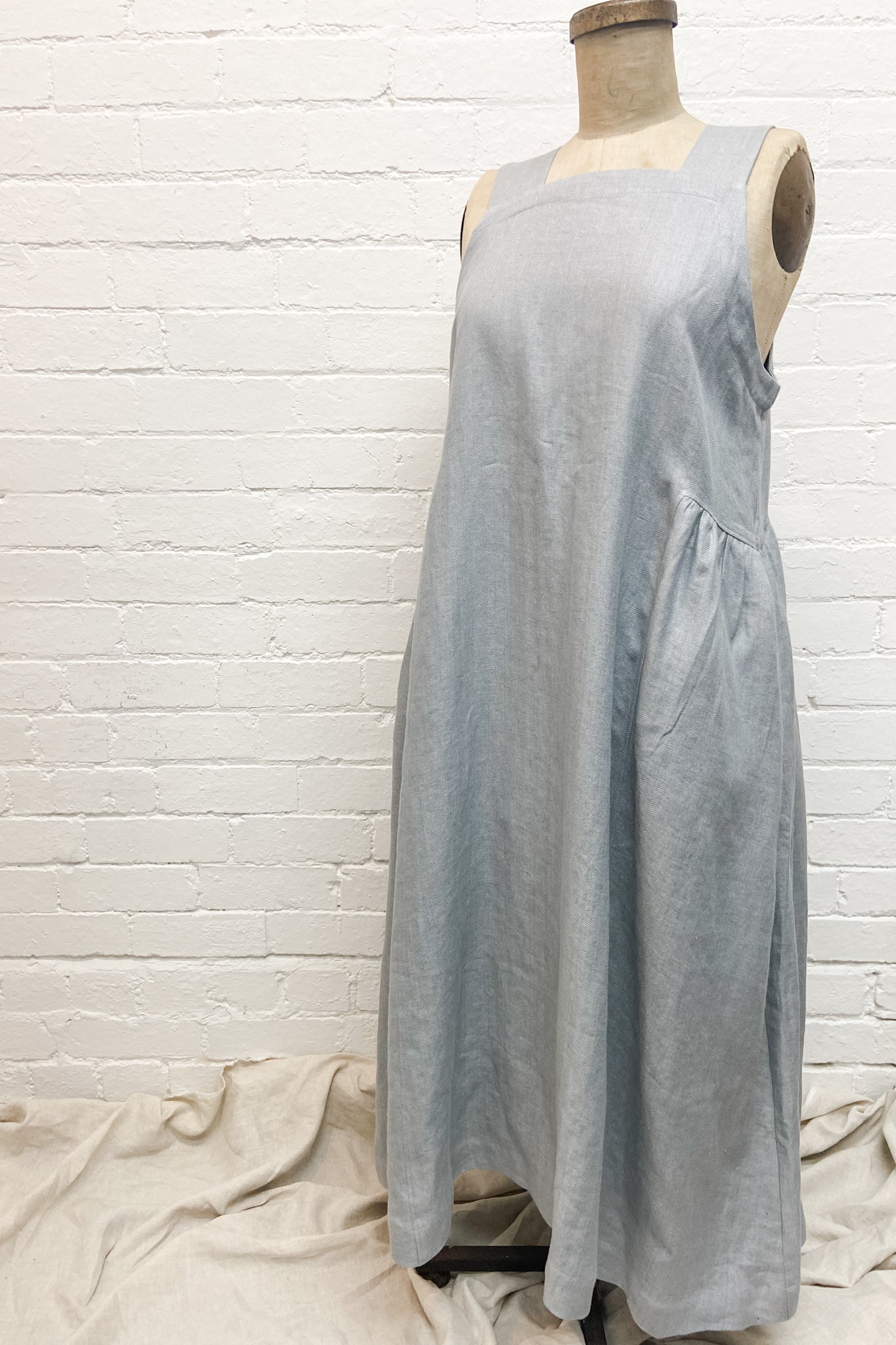 GW | Violet Dress | London Fog | L