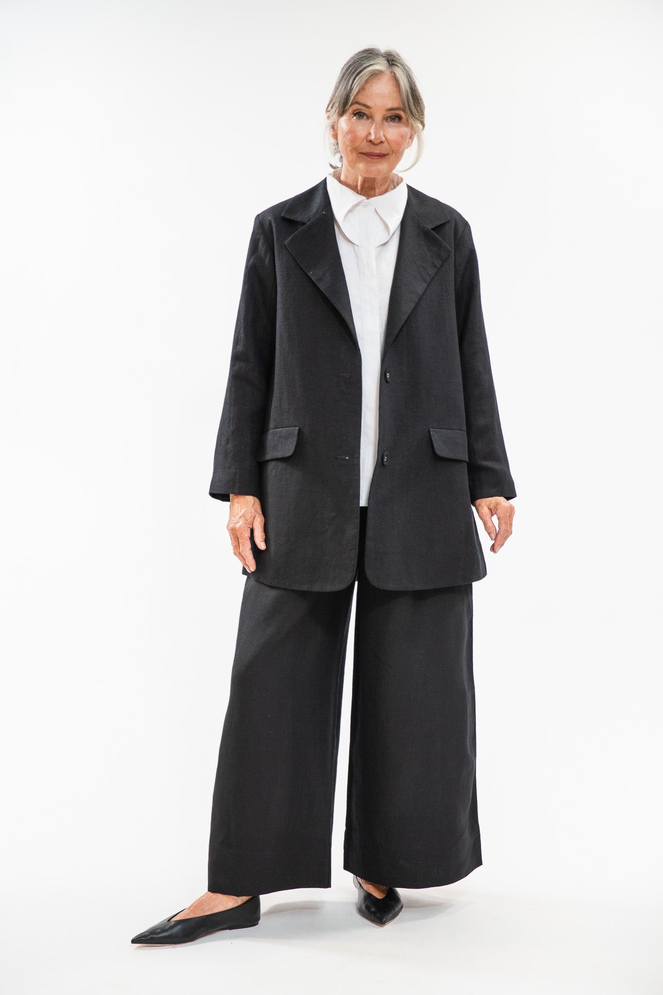 Izumi Blazer | Black