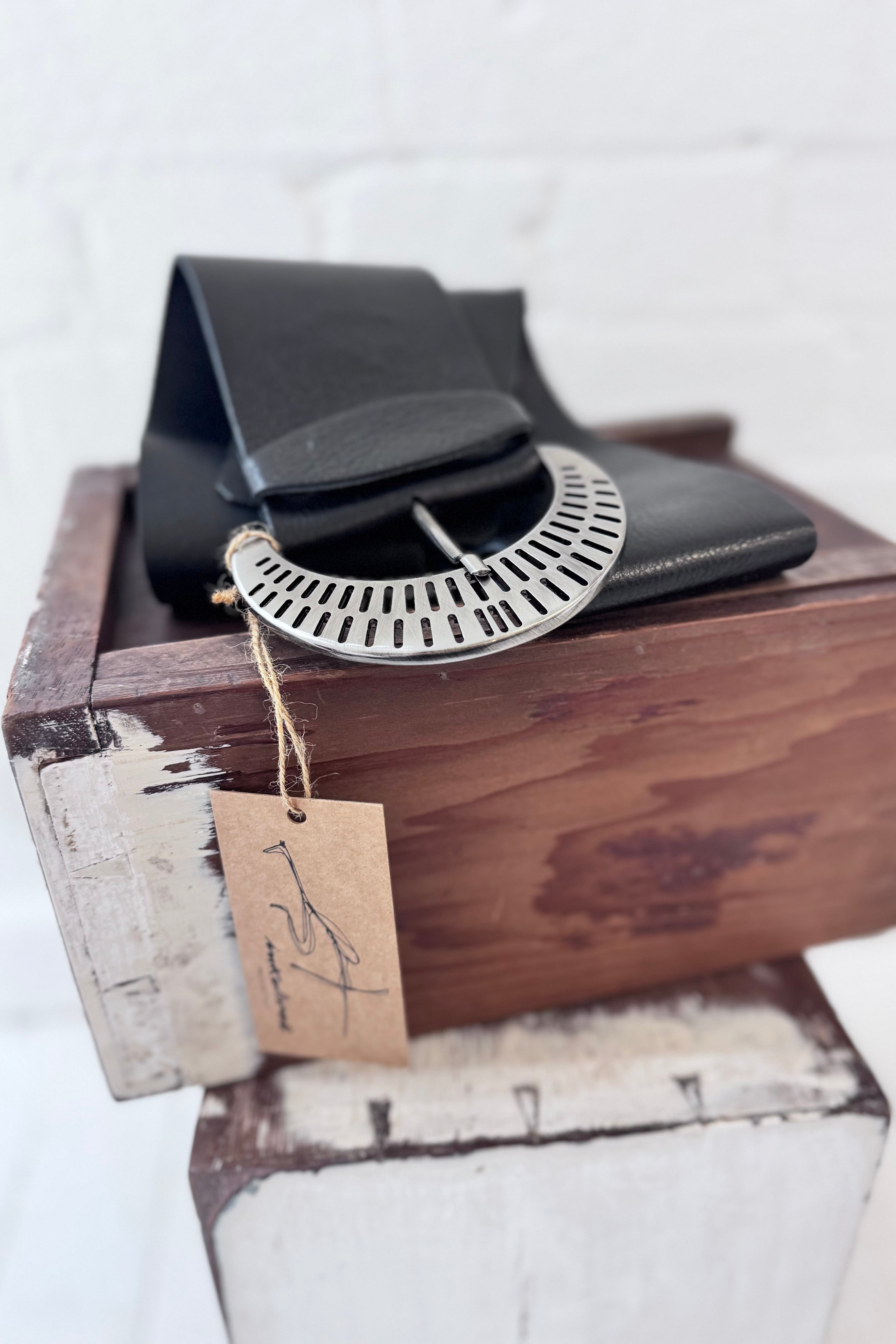 Ink Olives | Quercia Belt | Black