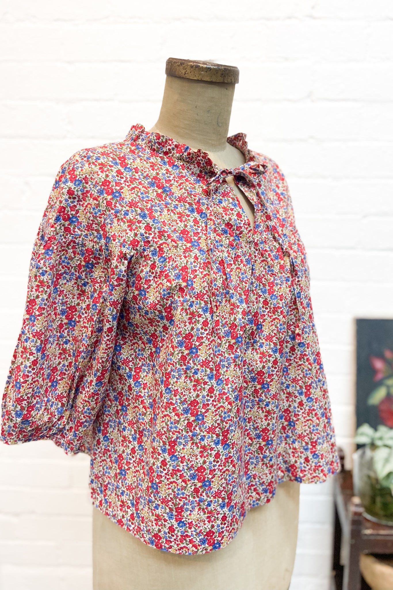 GW | Peggie Top | Emma and Georgina | M