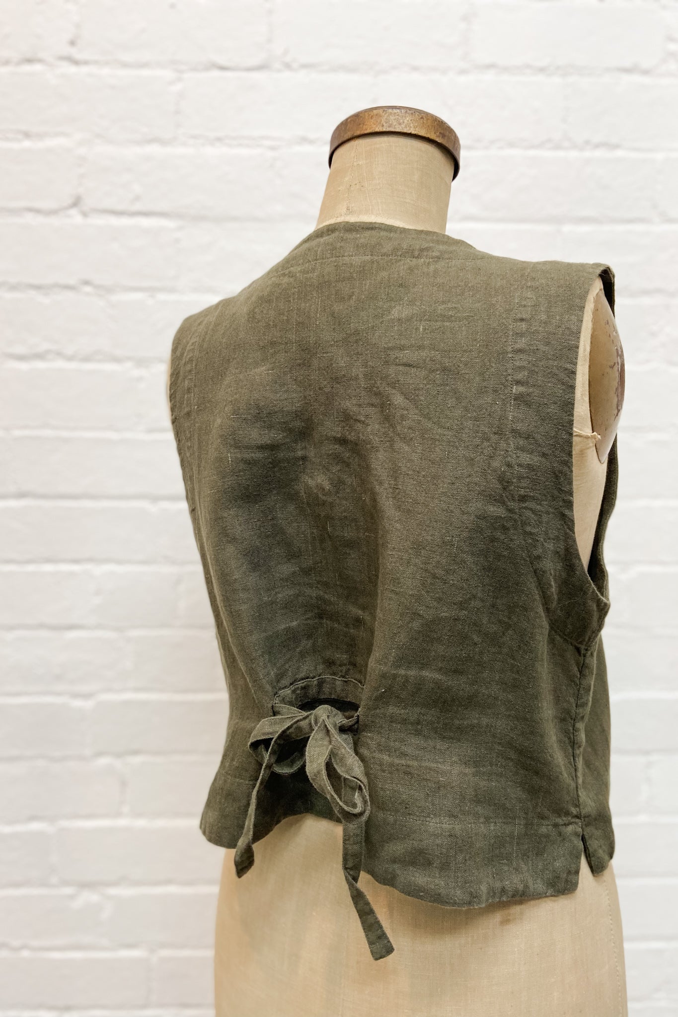 GW | Archie Vest | Vetiver | M