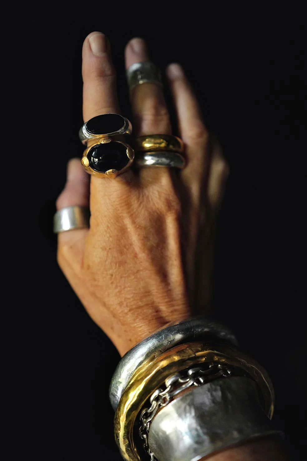 EWA Tribal | Onyx Ring | Gold
