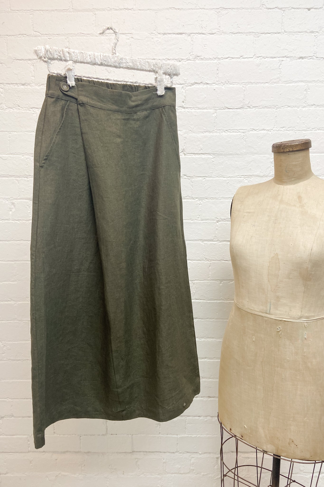 GW | Koi Skirt | Vetiver | S