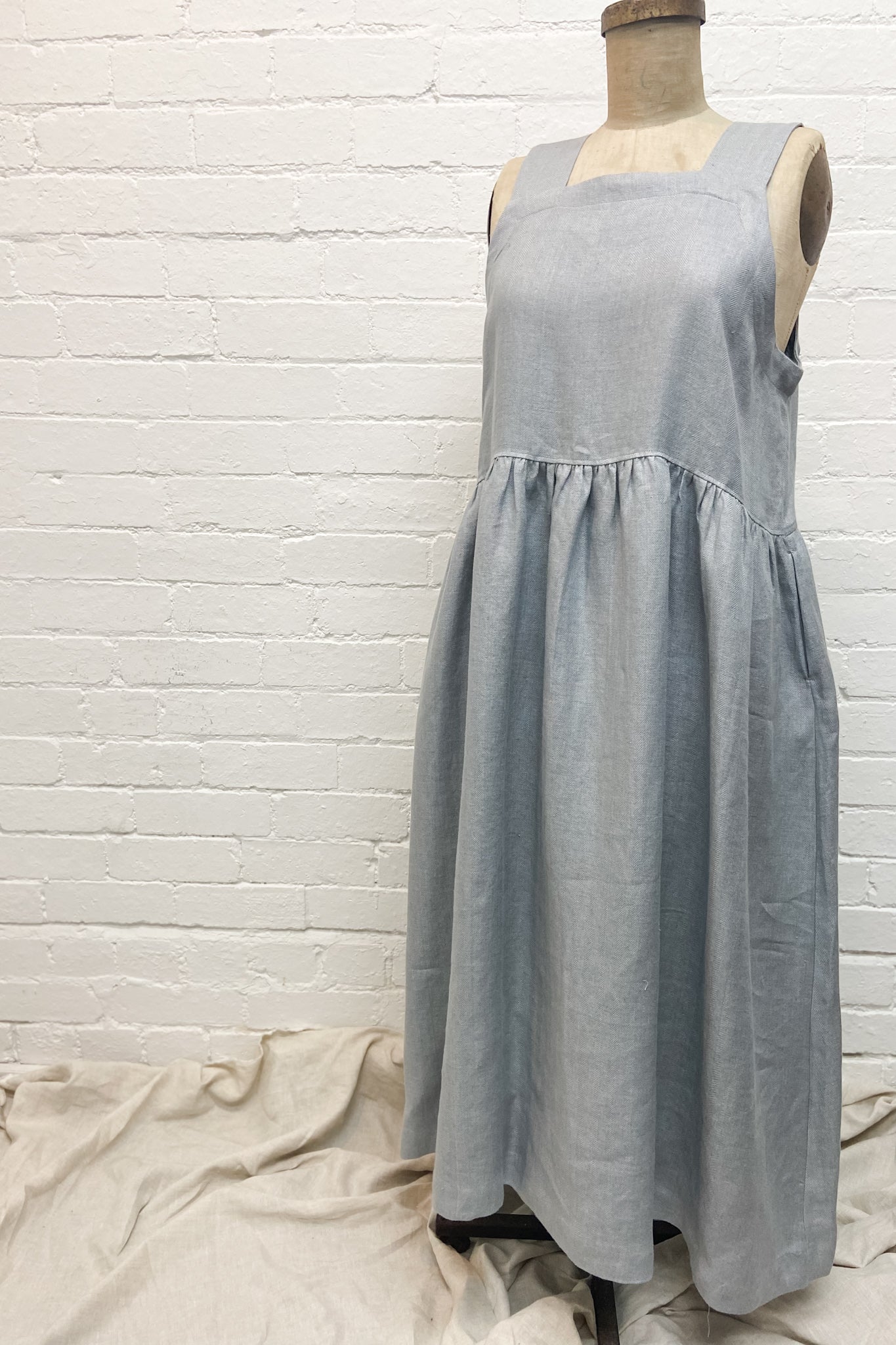 GW | Violet Dress | London Fog | L