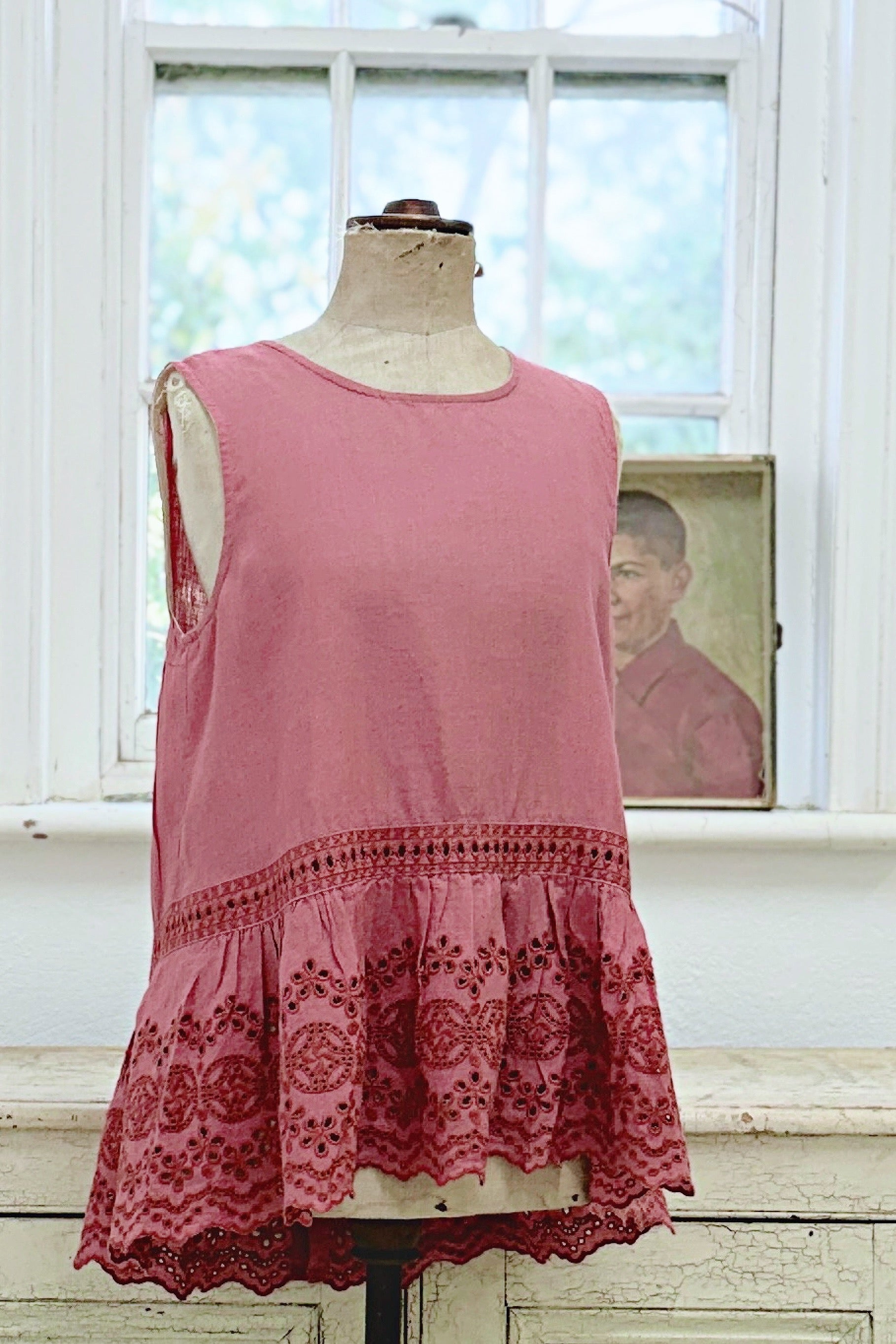 GW | Mao Trapeze Top | Pink Broderie | S