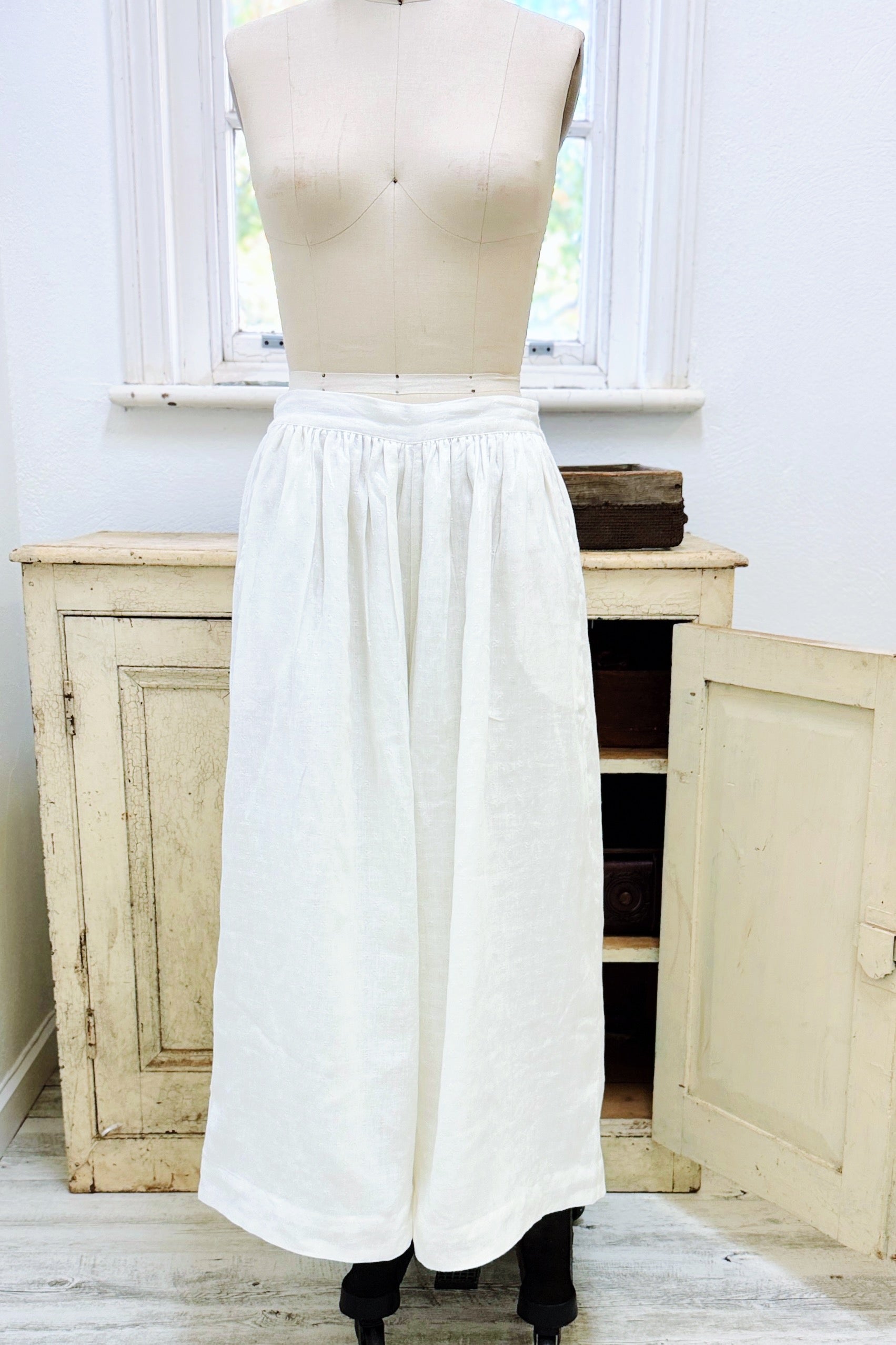 GW | Oliver Pant | White | XL