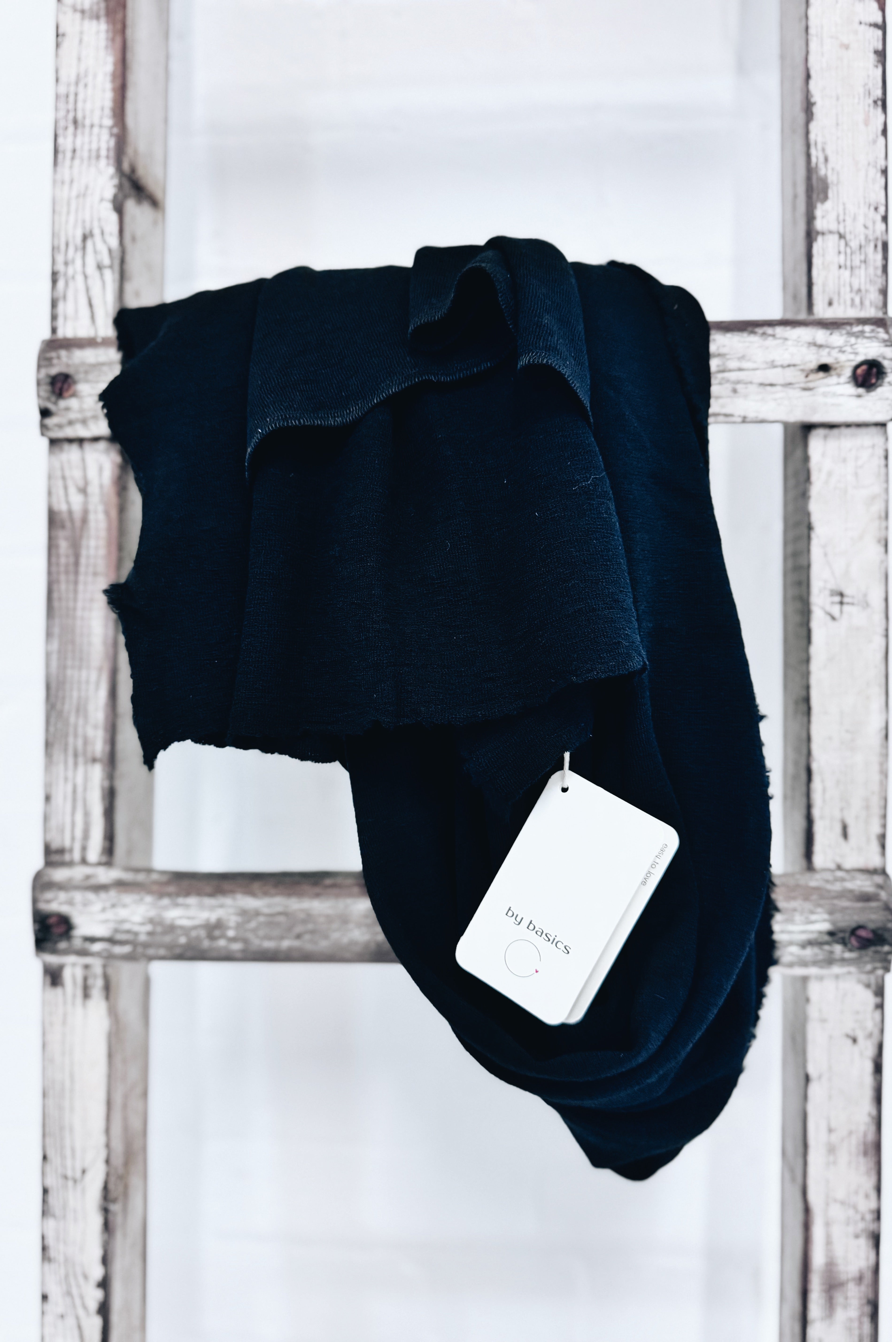 Merino Scarf | Black
