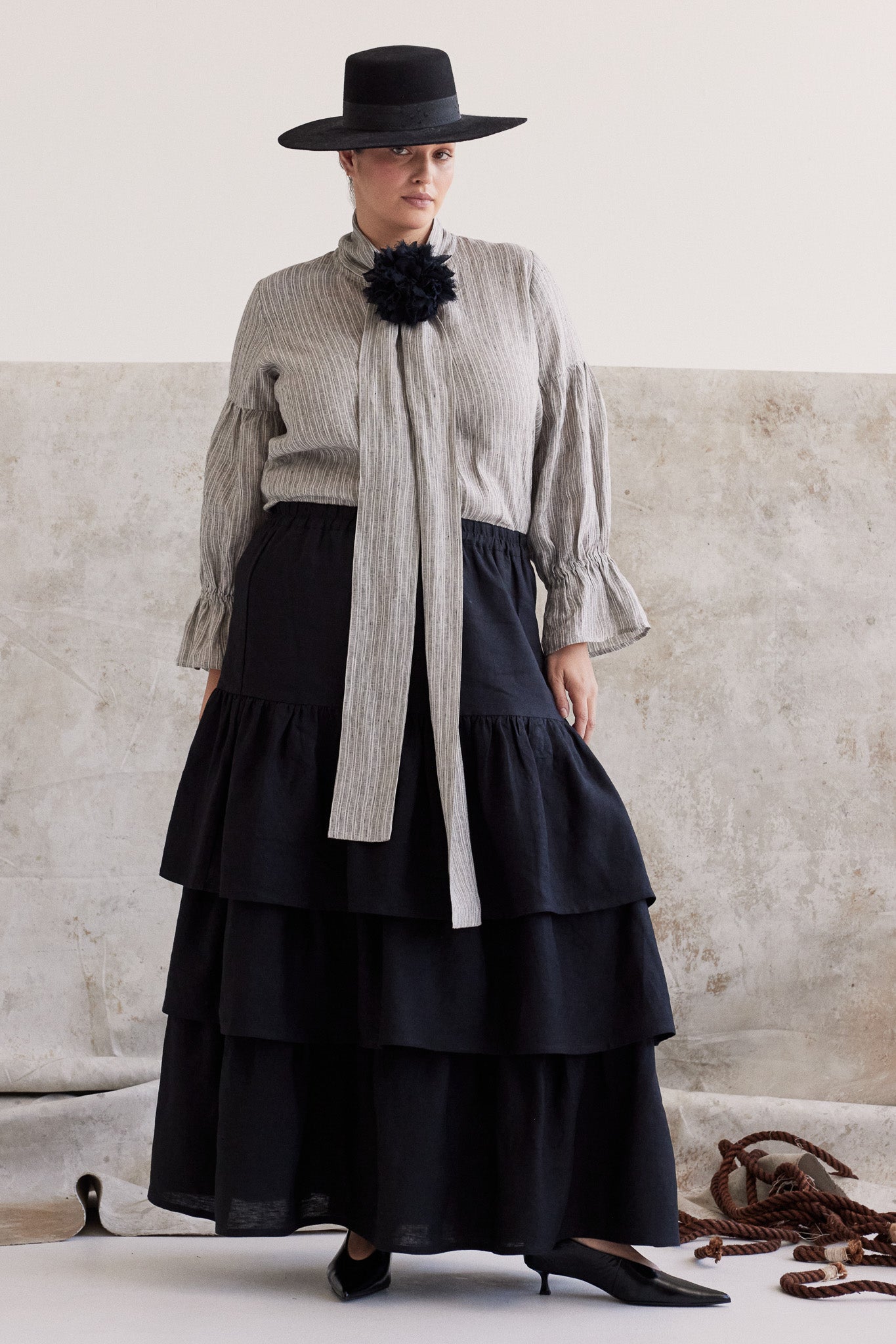 Rivi Ruffle Skirt | Black