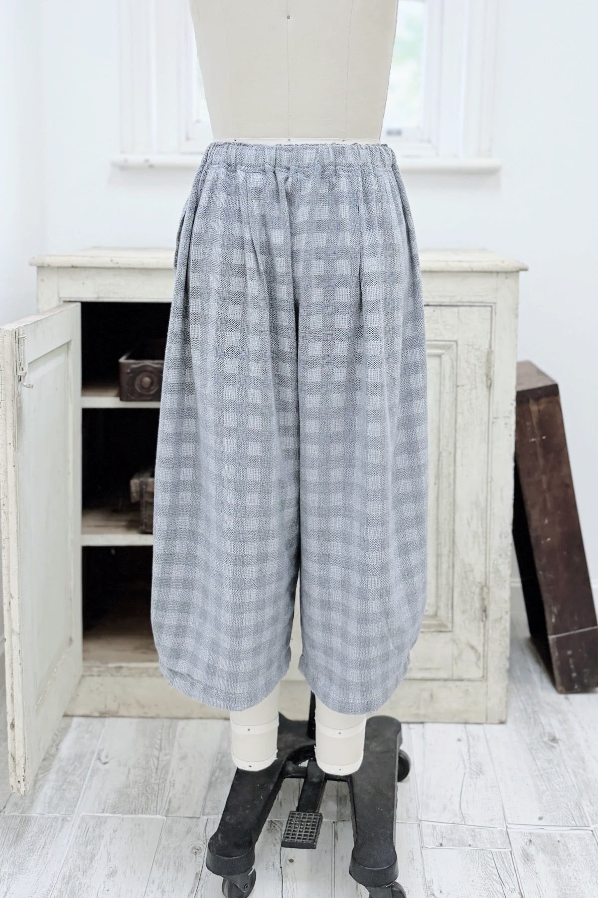 GW | Gigi Pant | Navy Check | M