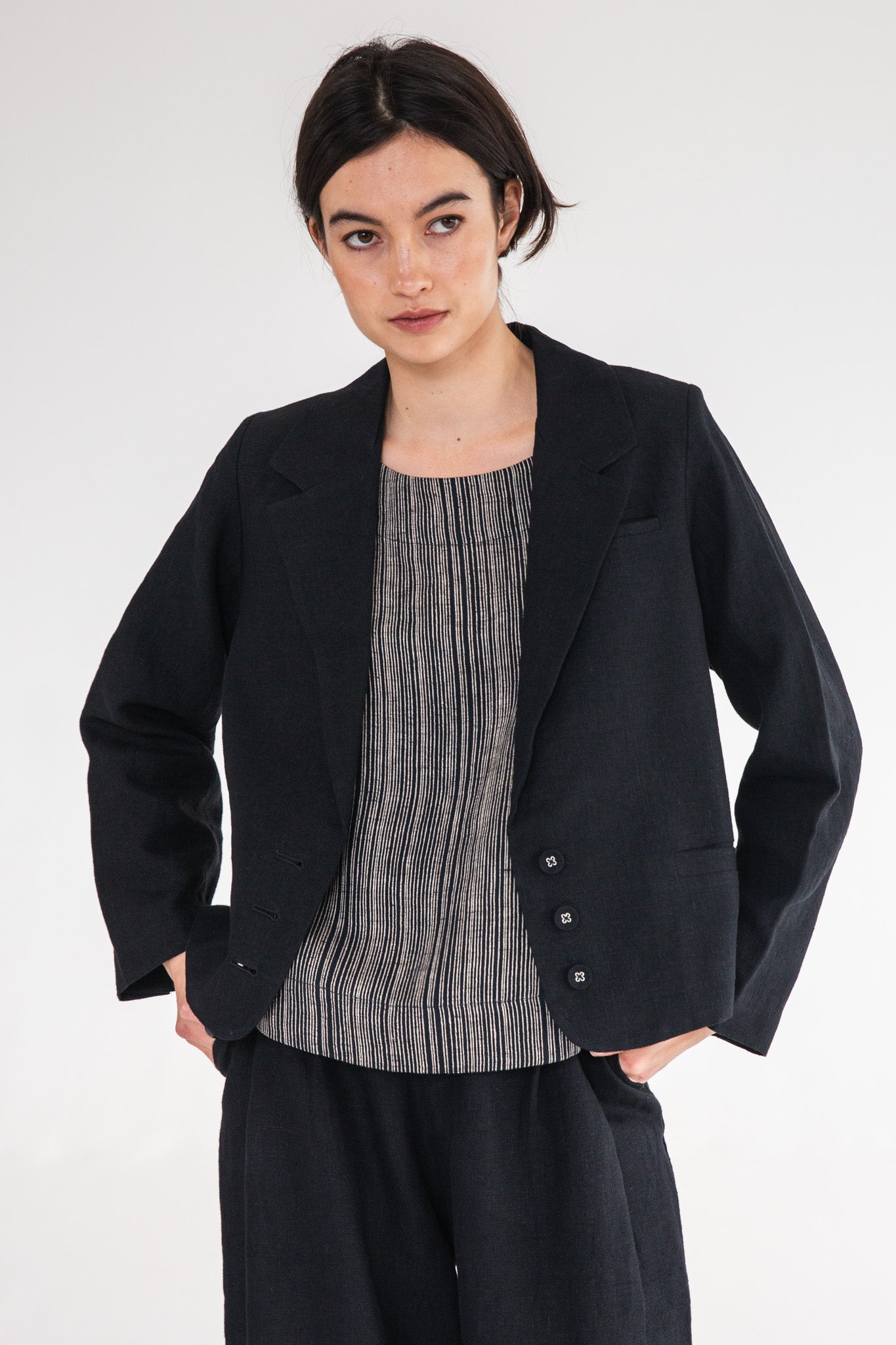 Monty Blazer | Black