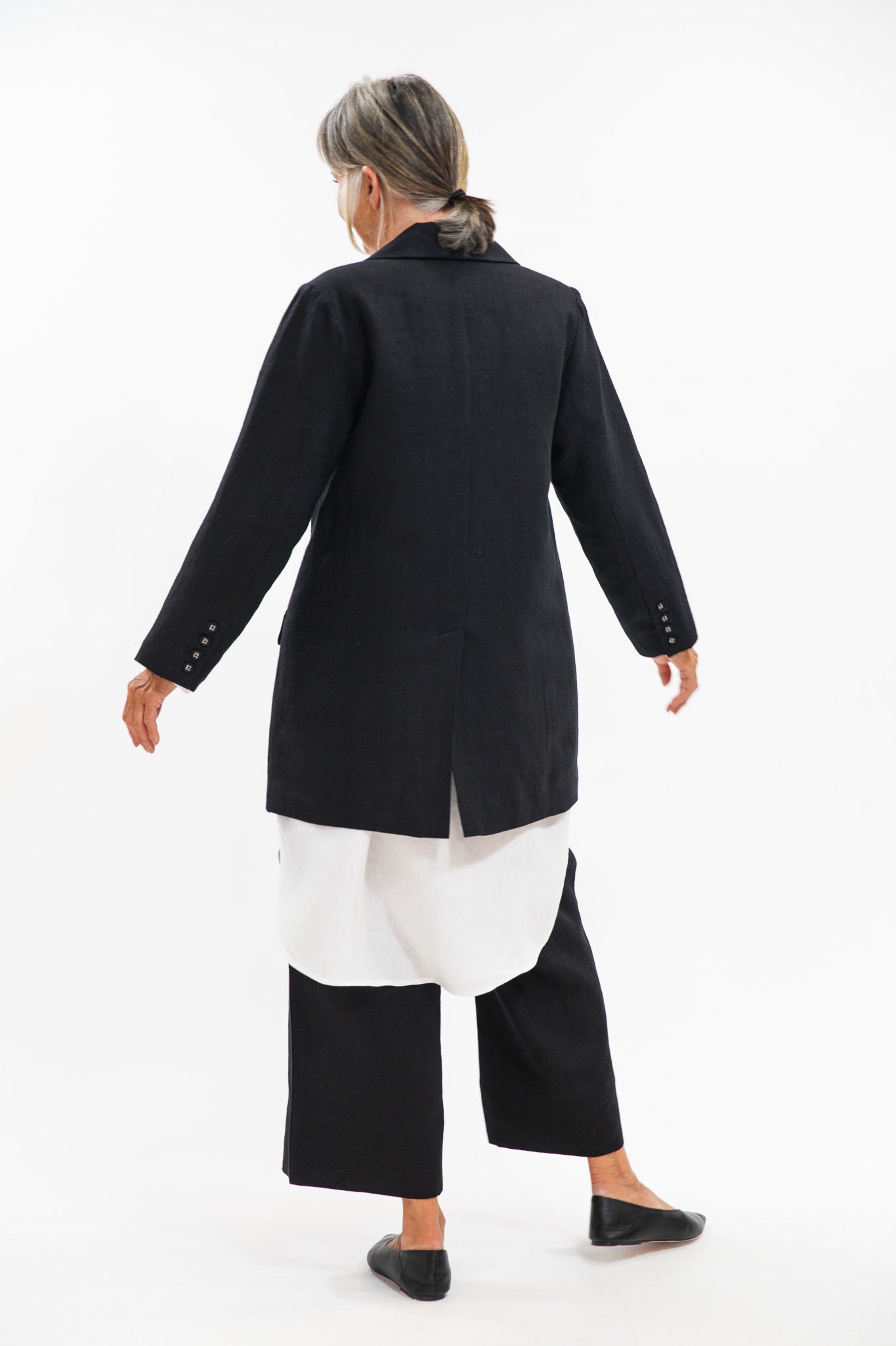 Izumi Blazer | Black