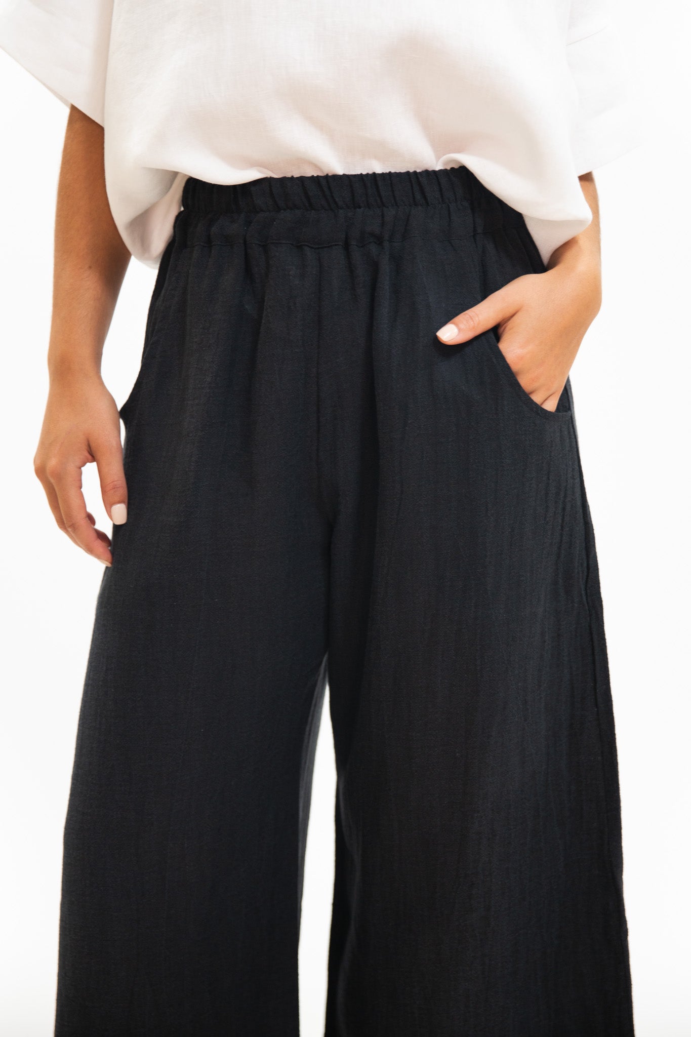 Oliver Pant | Black Crush