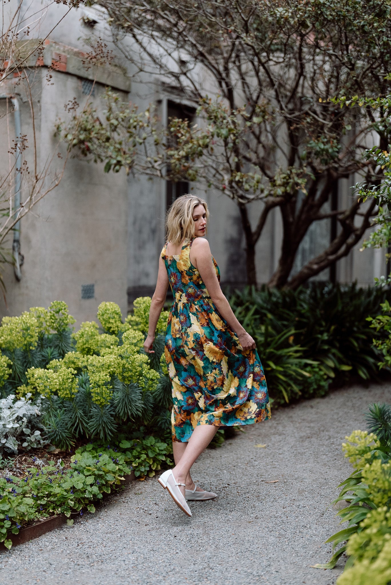 Violet Dress | Artists Bouquet