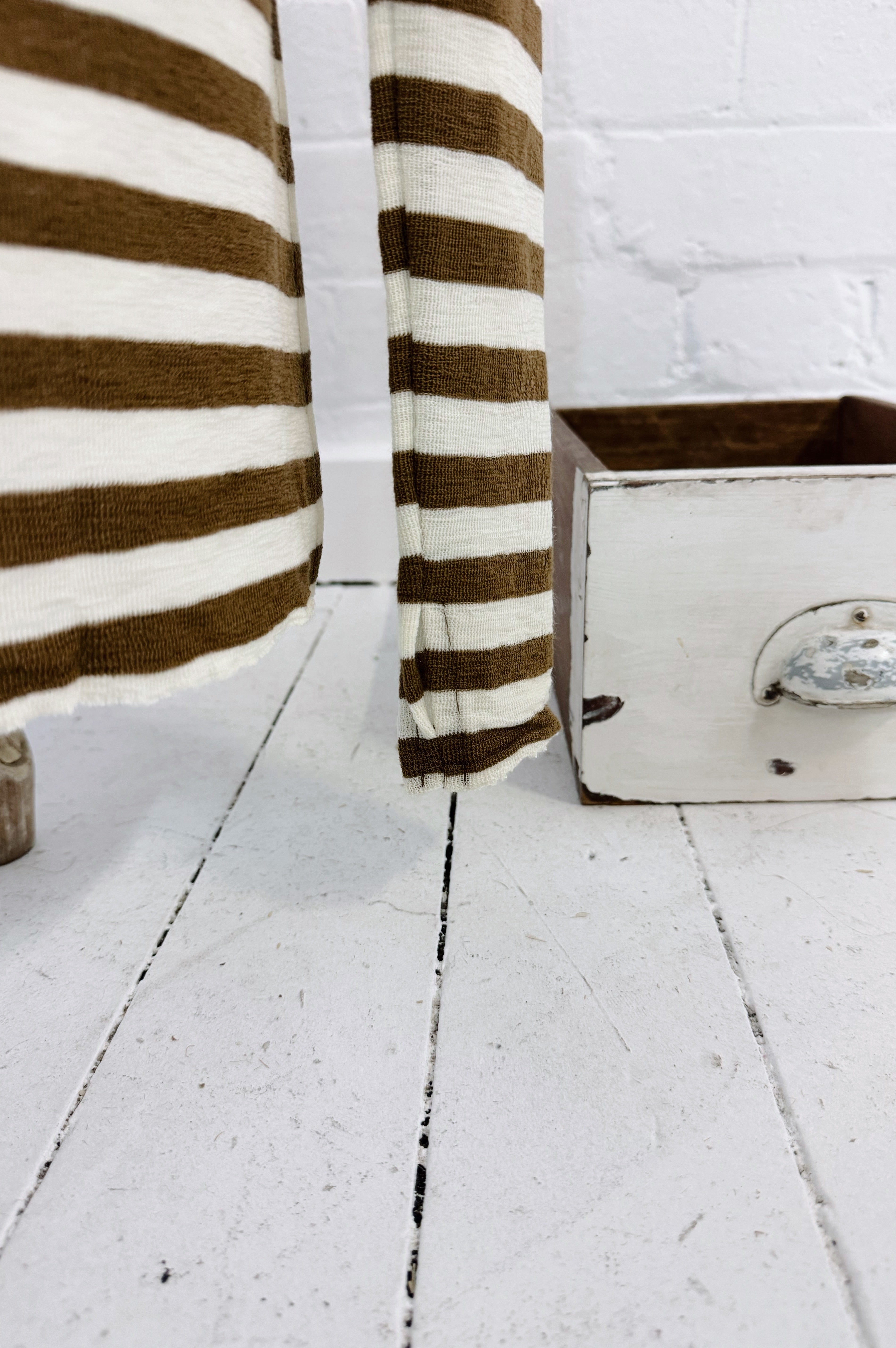 Merino With High Slits | Raw White + Bronze Stripe