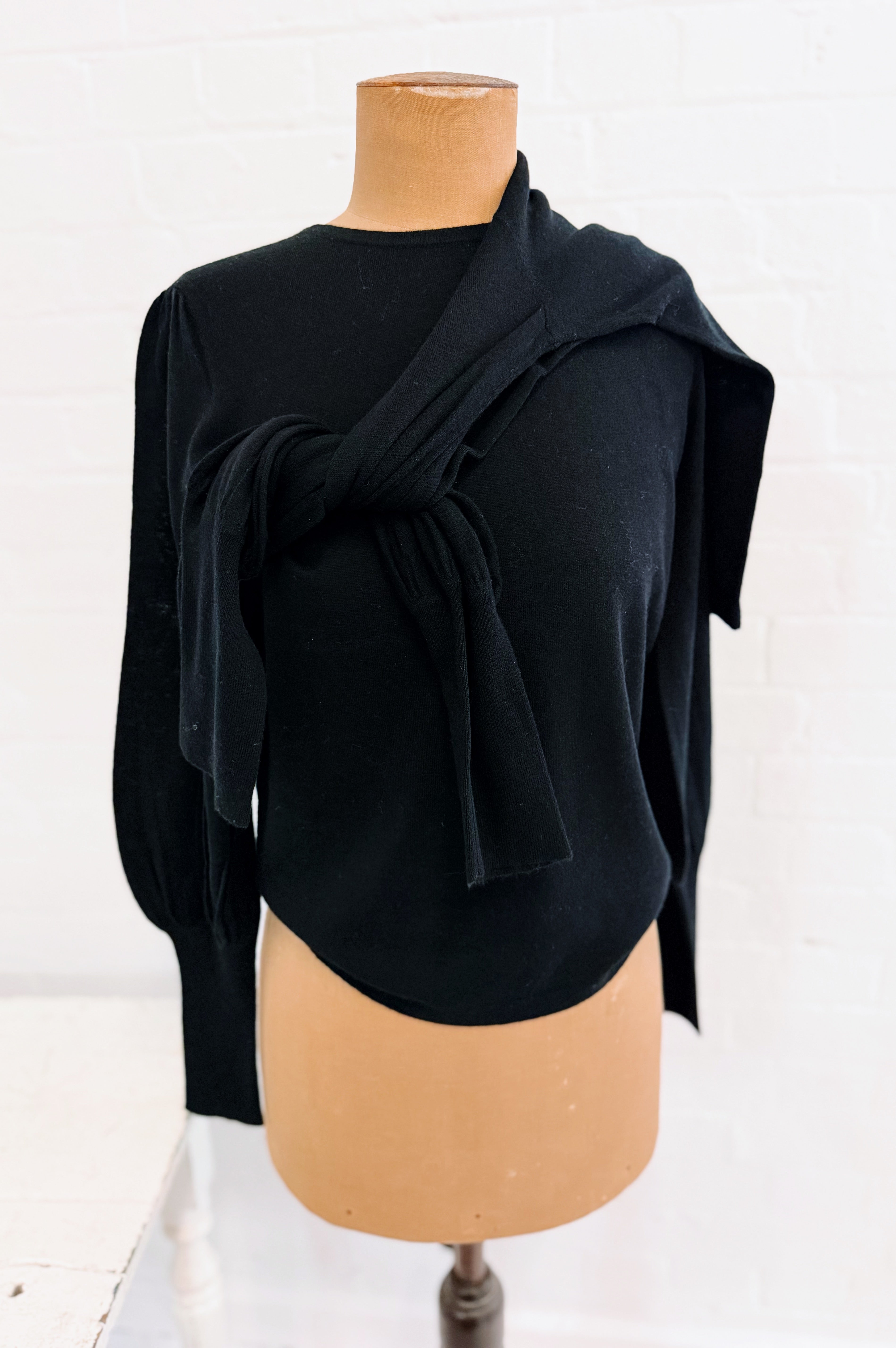 Aleger | Always Bell Sleeve | Black