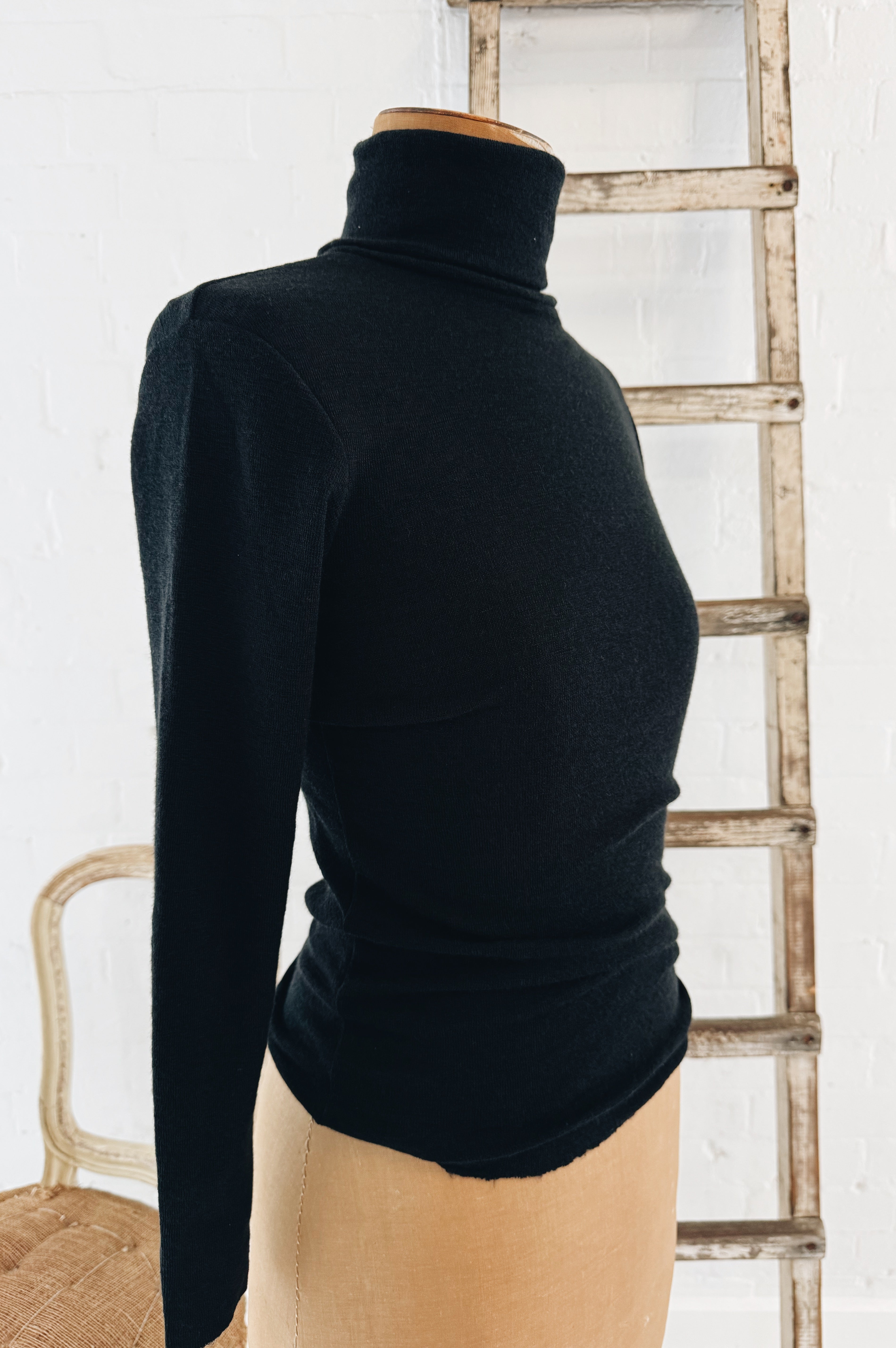 Merino Roll Neck | Black