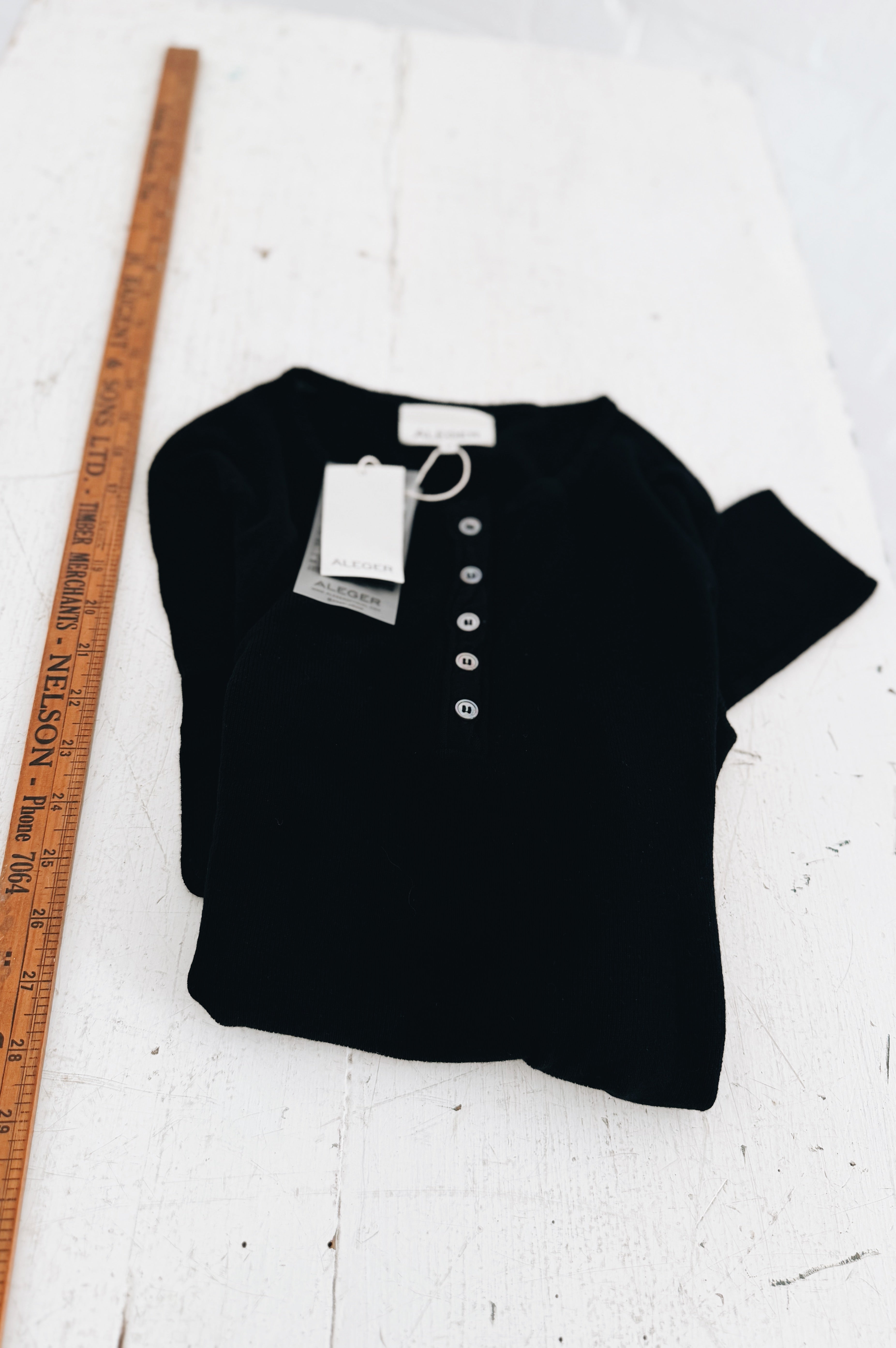 Aleger | Sheerness Placket Top | Black