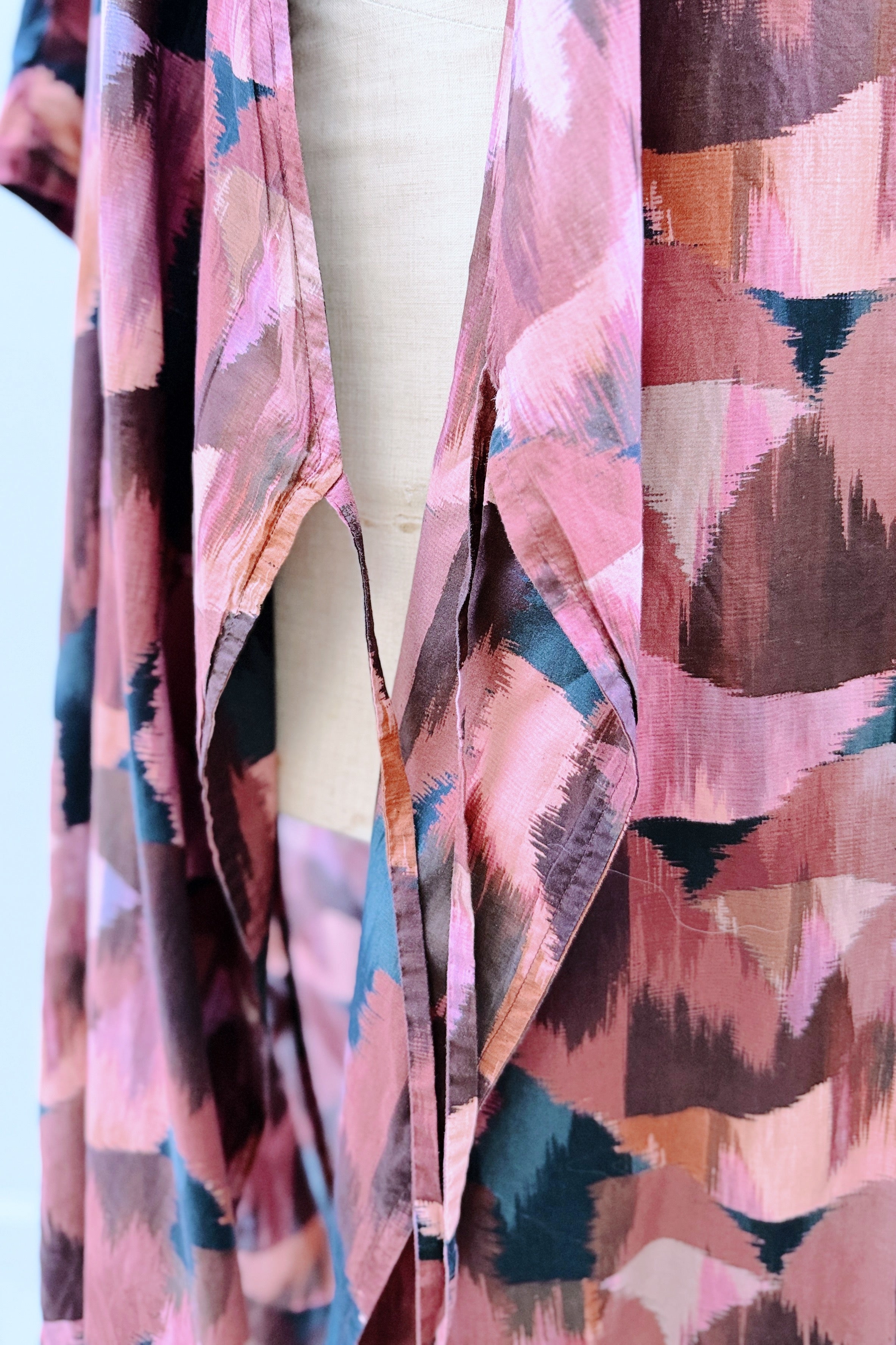 GW | Mimi Cape | Liberty Ikat Tulip | M