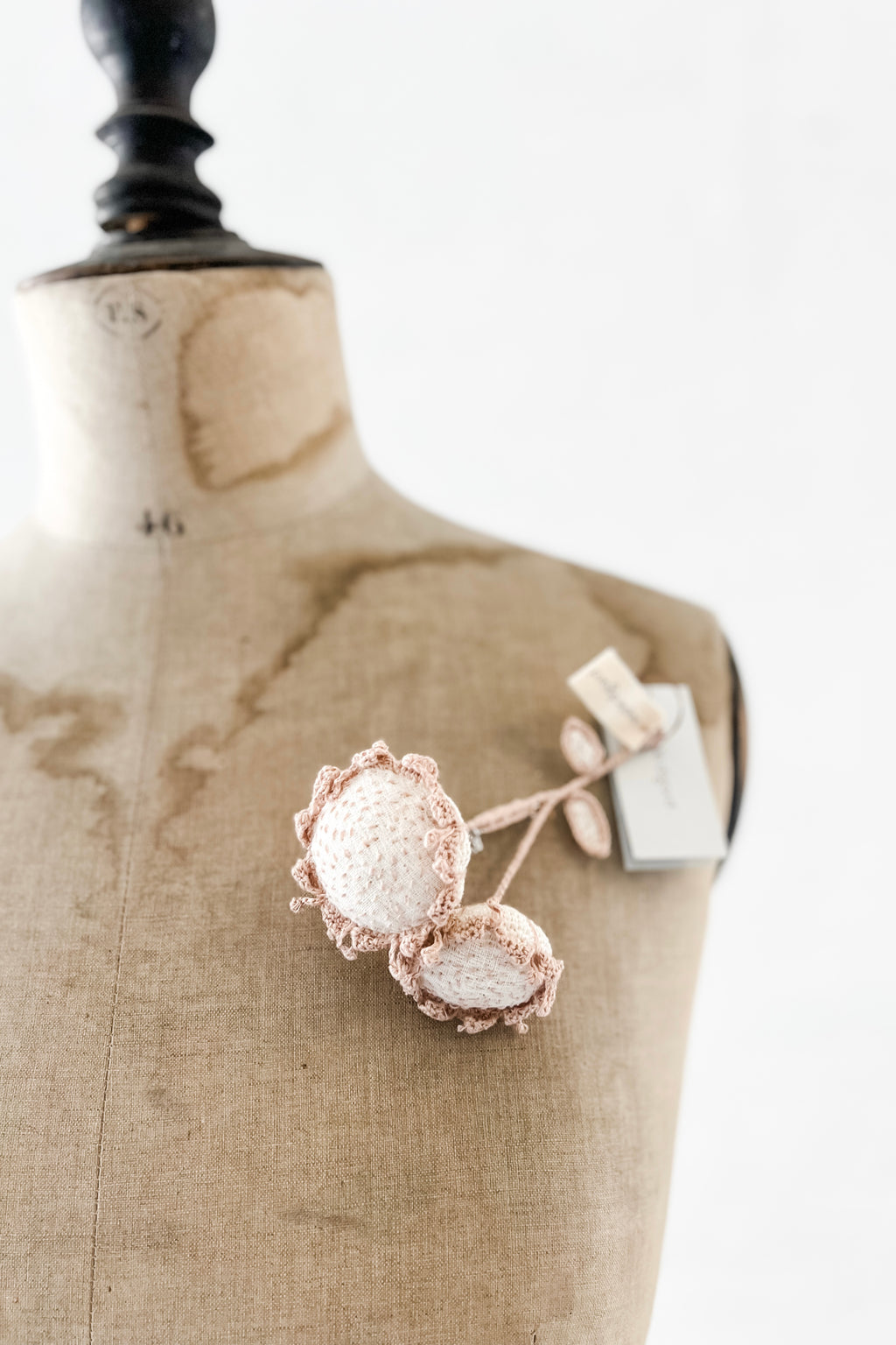 Sophie Digard | Fine Crochet Duo Brooch | Neutral Linen