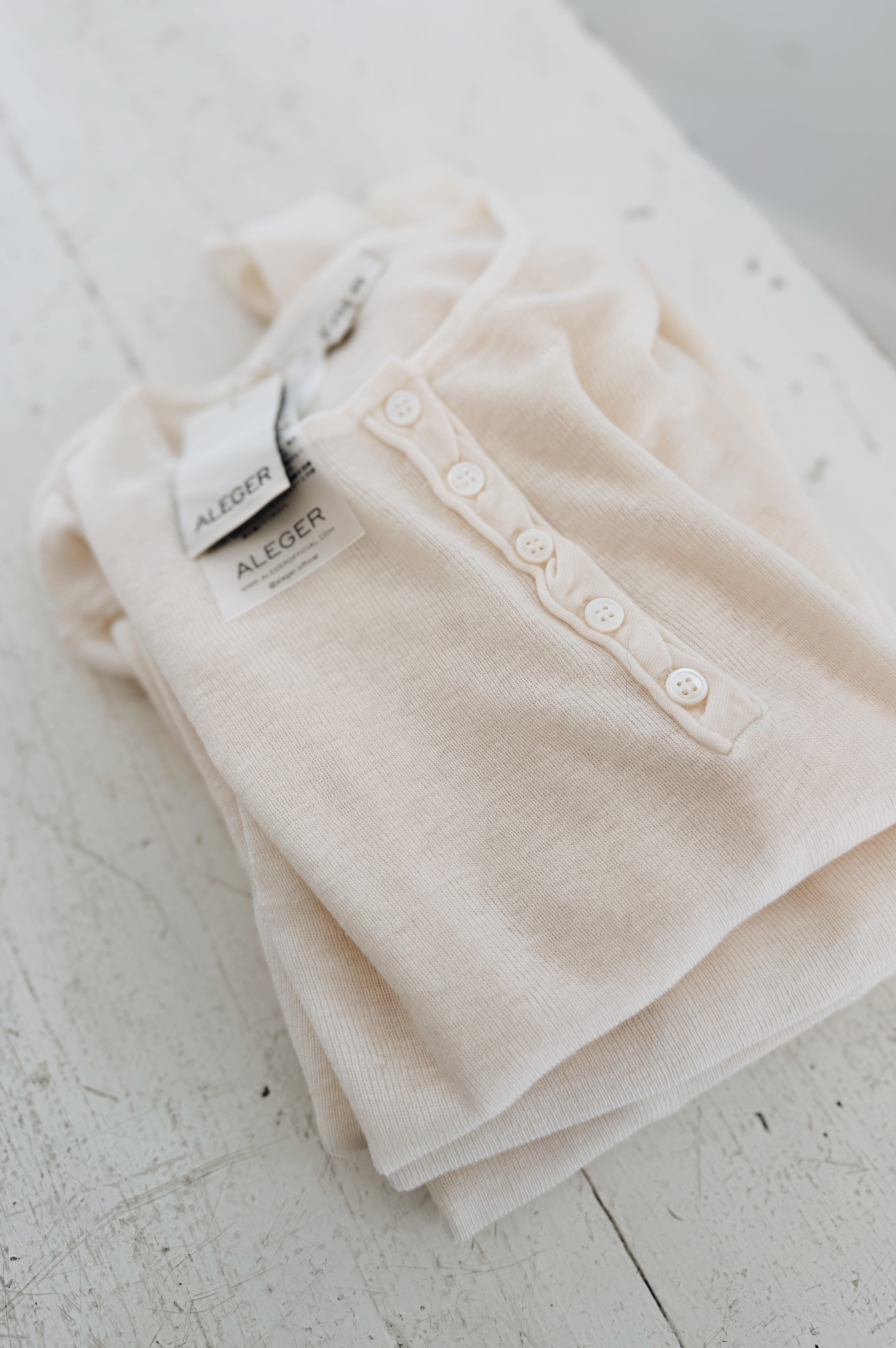 Aleger | Sheerness Placket Top | Ivory