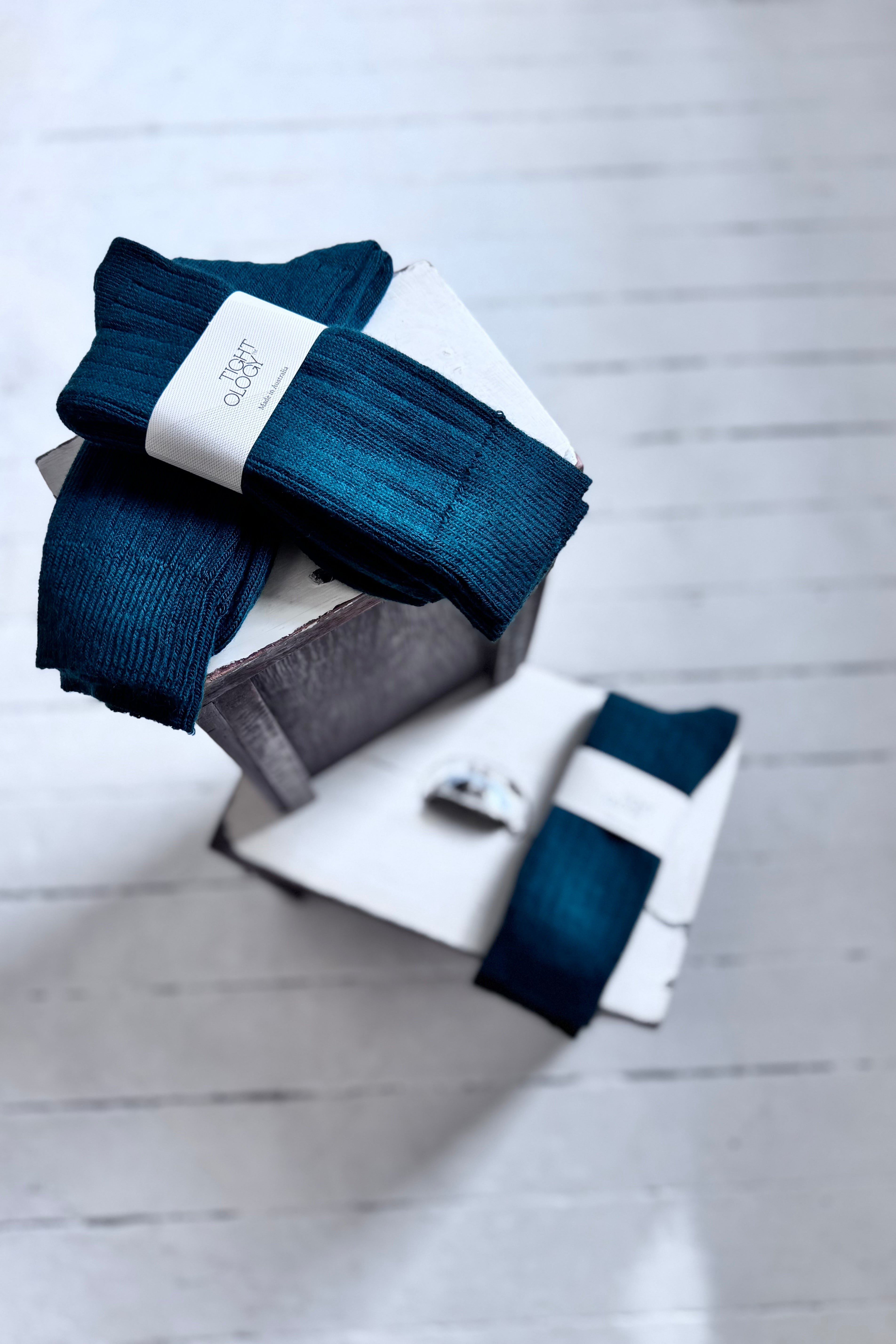 Tightology | Short Rib Merino Socks | Green