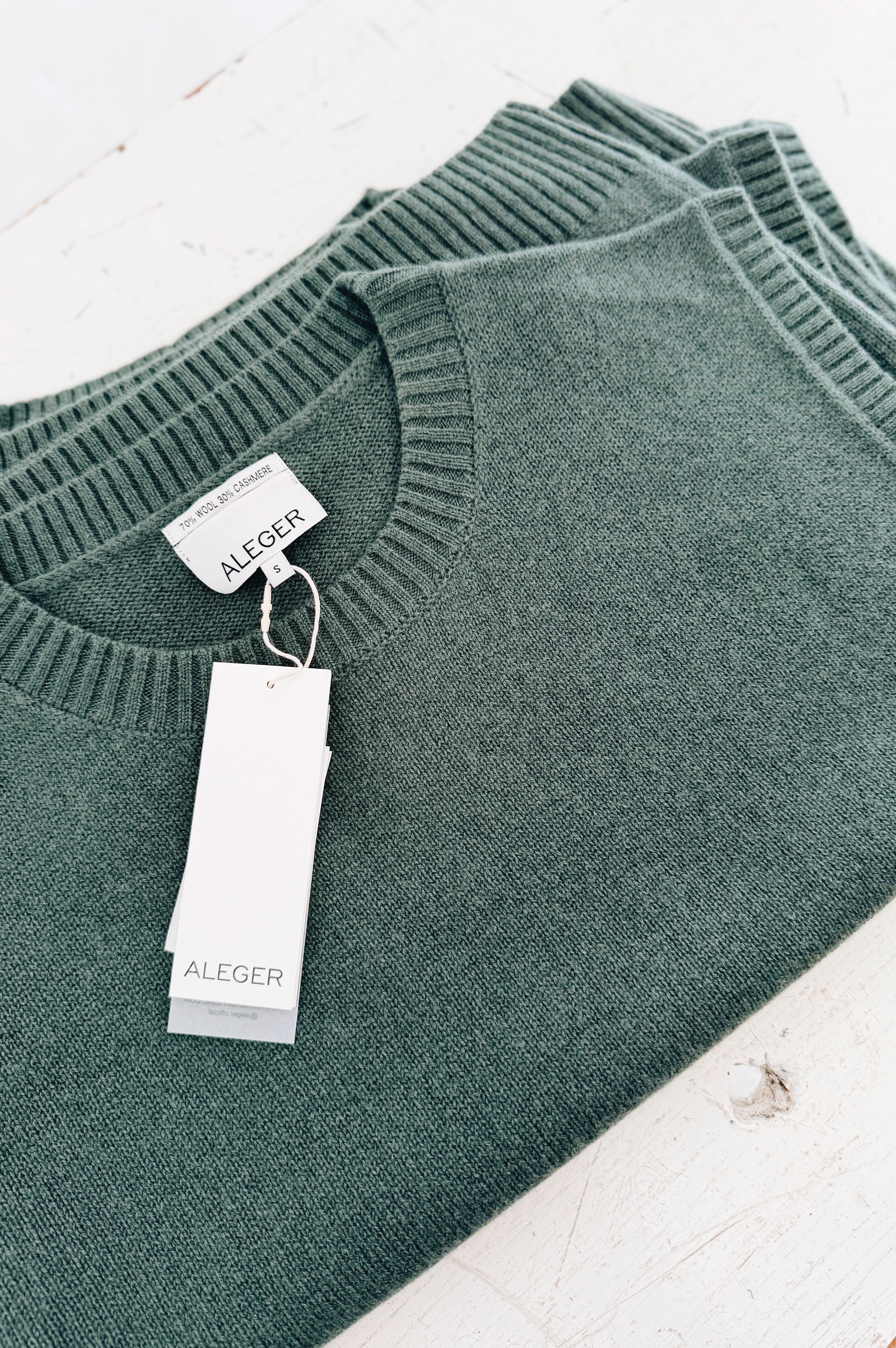 Aleger | Cashmere Blend Billie Vest | Kale