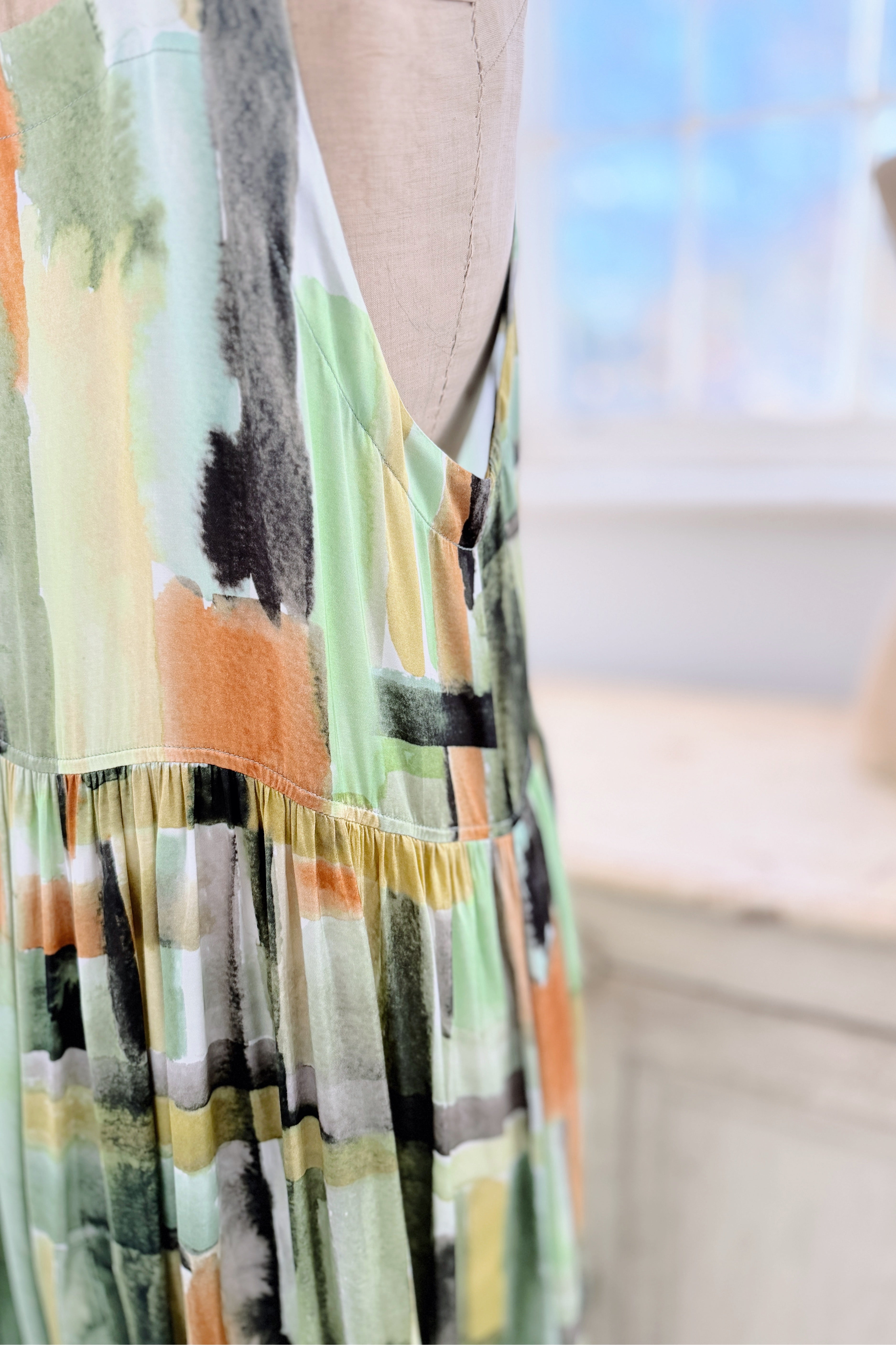 GW | Violet Dress | Painted Reef | M