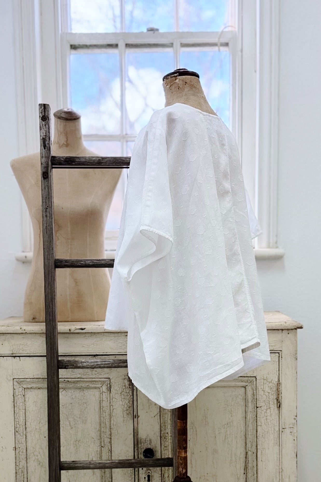 GW | Suzie Top | Ivory Dot | M/L
