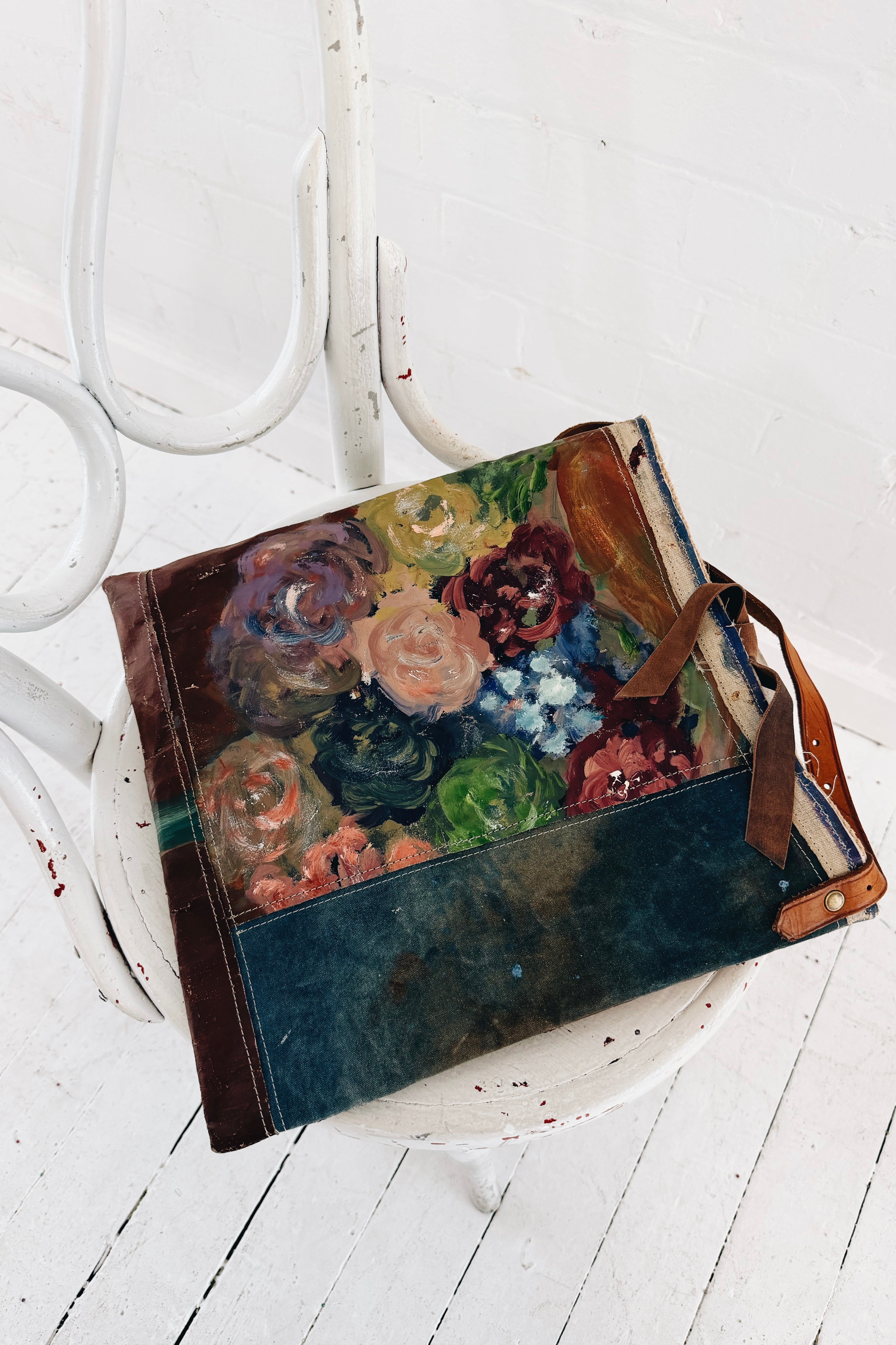 Swarm | Oil Painting Bag | Cabbage Roses