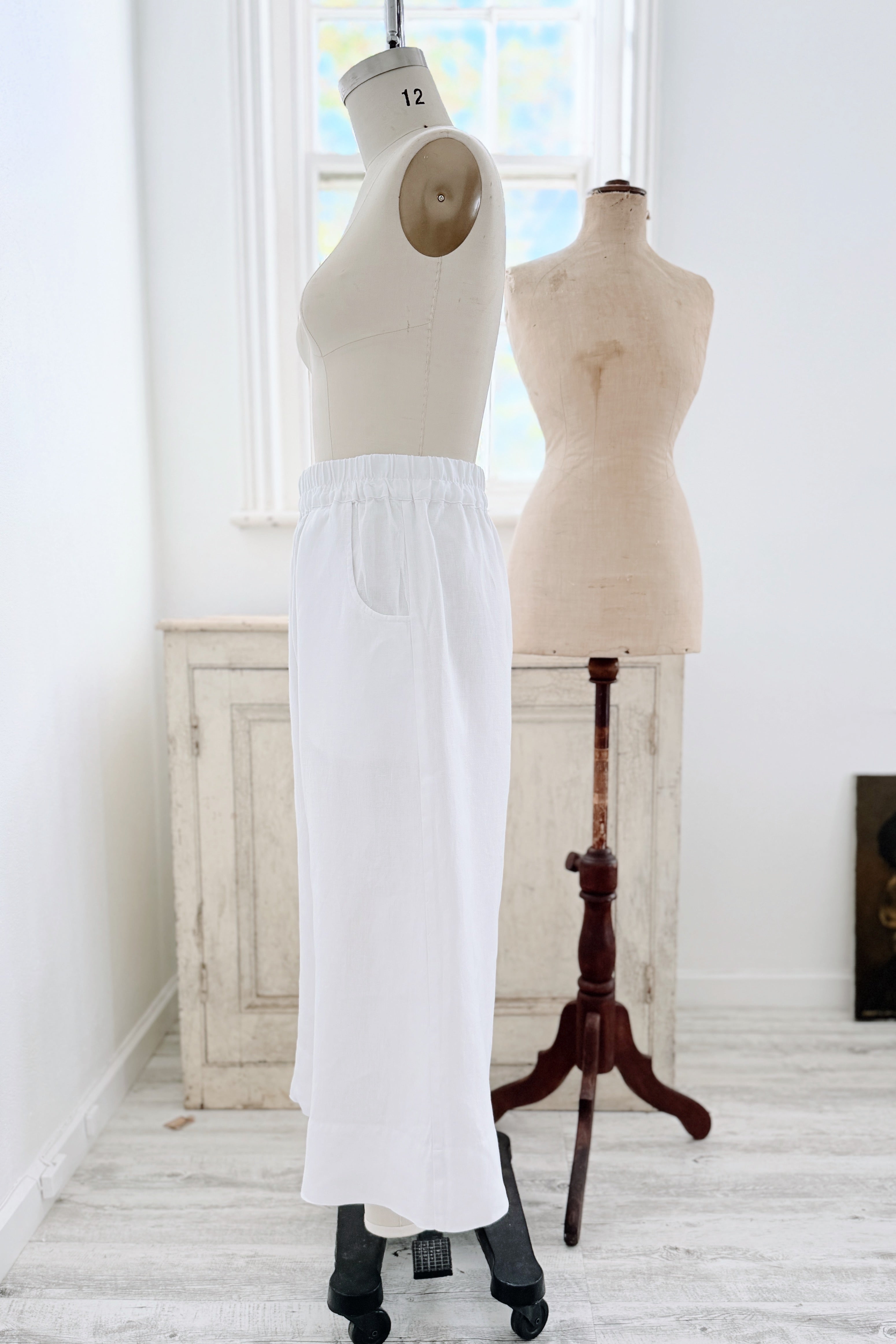 GW | Oliver Pant | White | M