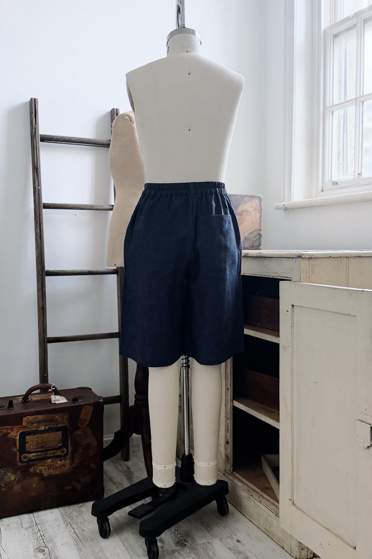 GW | Elsie Short | Navy | XS