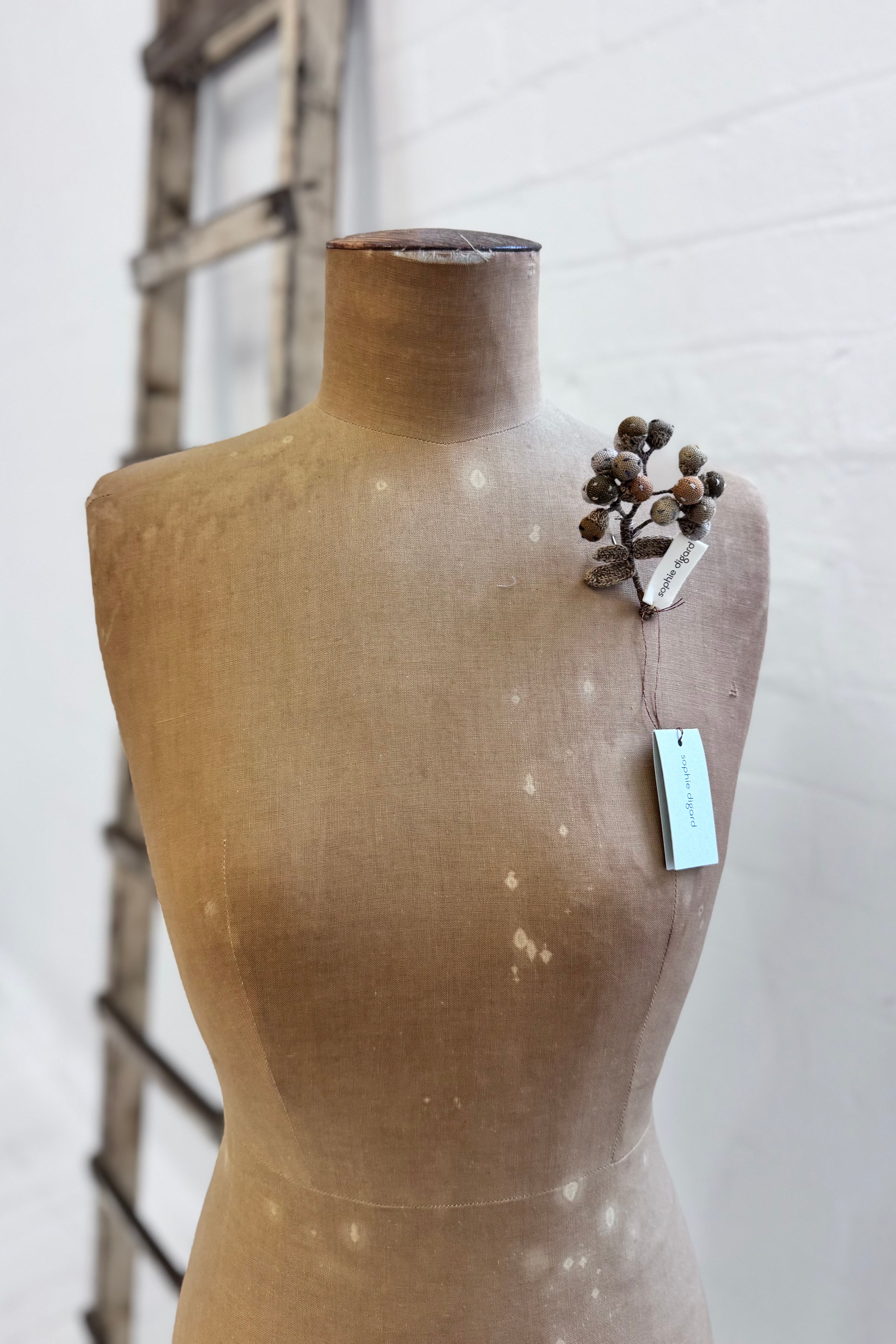 Sophie Digard | Dainty Spring Brooch | Patty