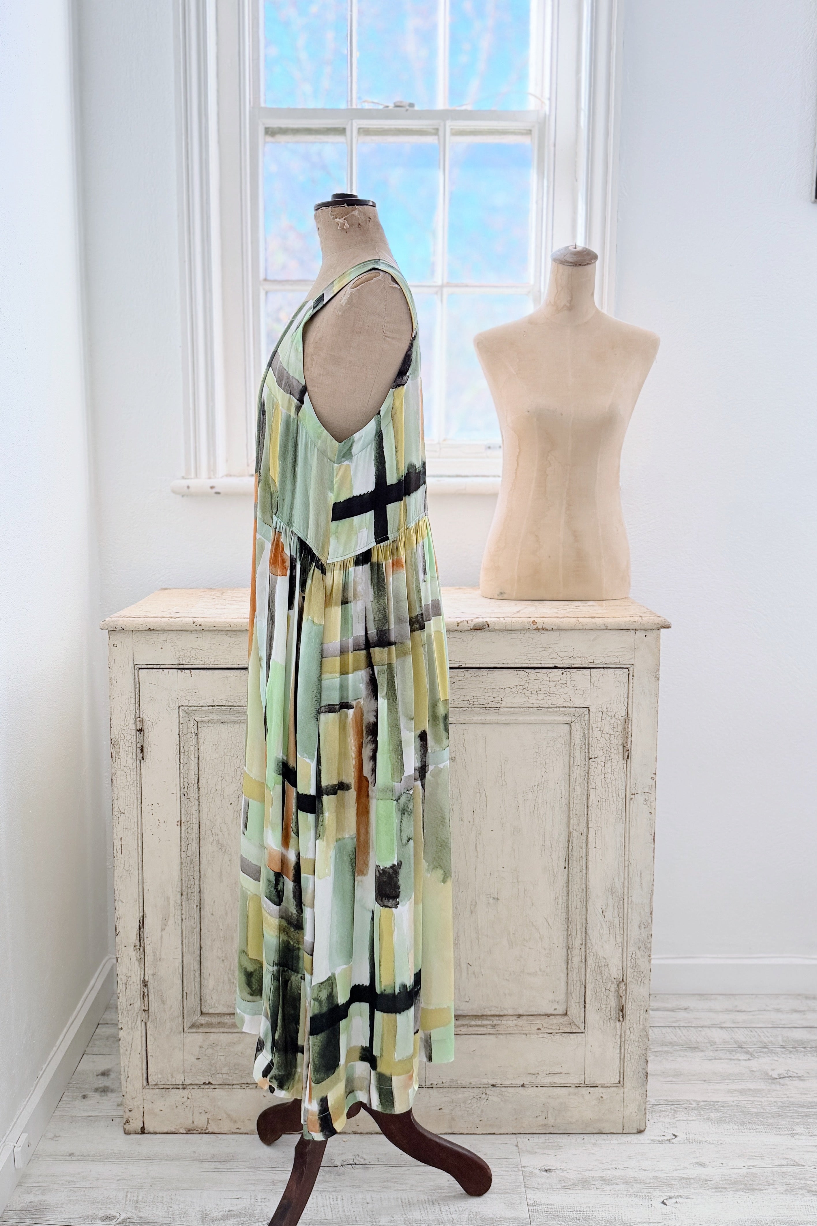 GW | Violet Dress | Painted Reef | M