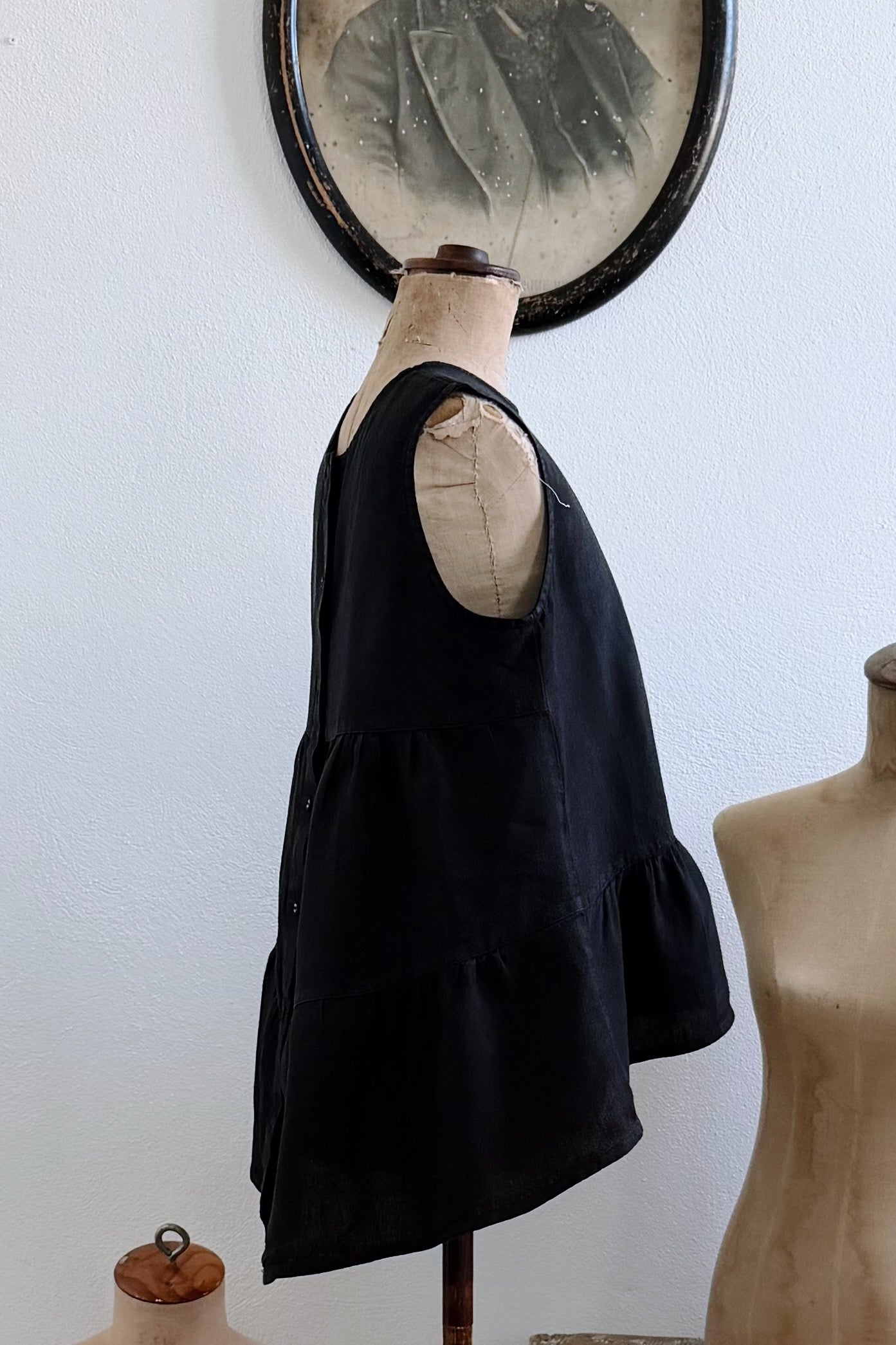 GW | Mao Trapeze Top | Black | S