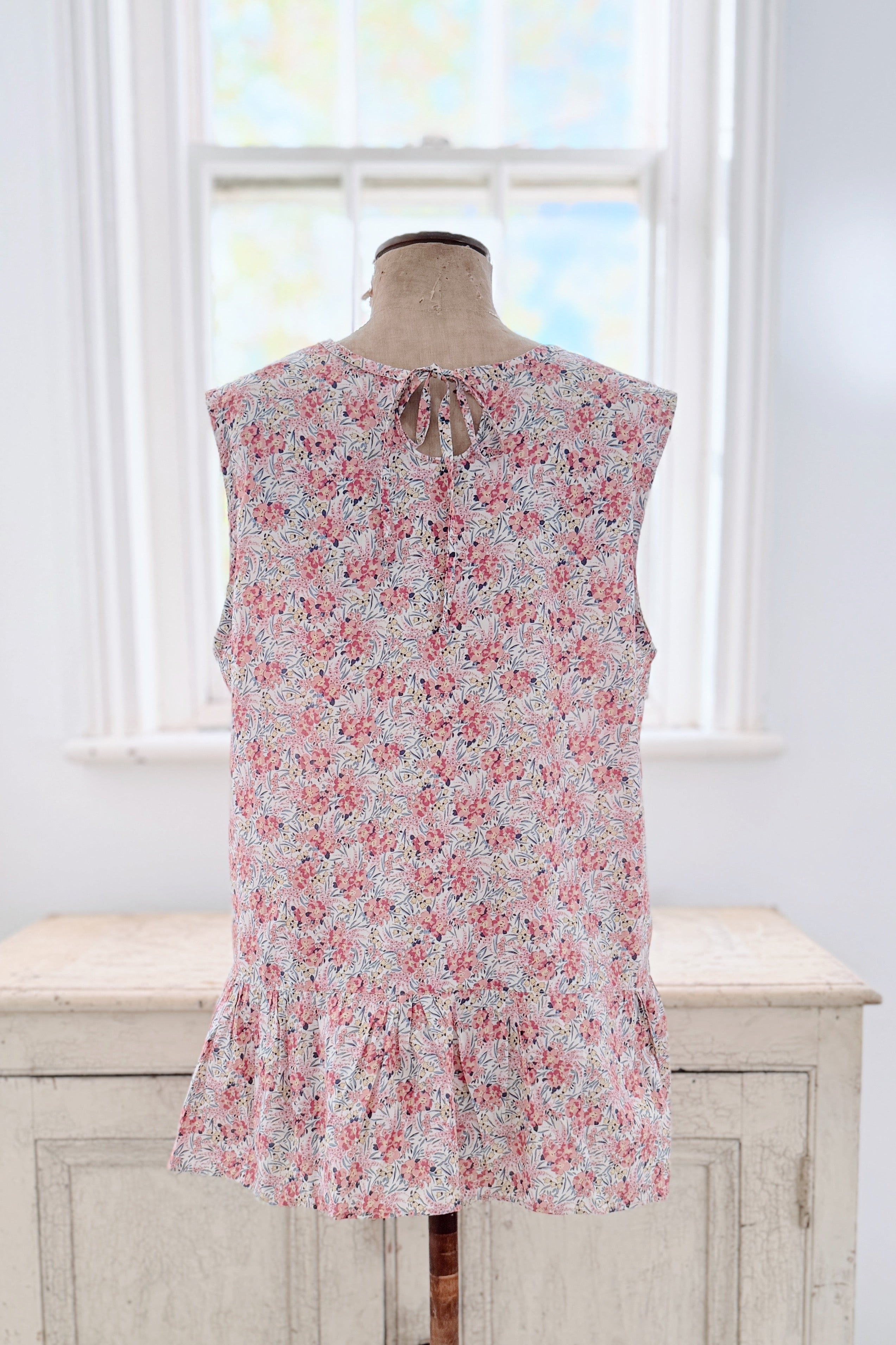 GW | Angela Top | Swirling Petals | M