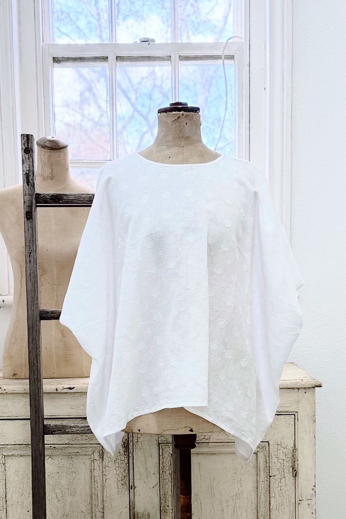 GW | Suzie Top | Ivory Dot | M/L