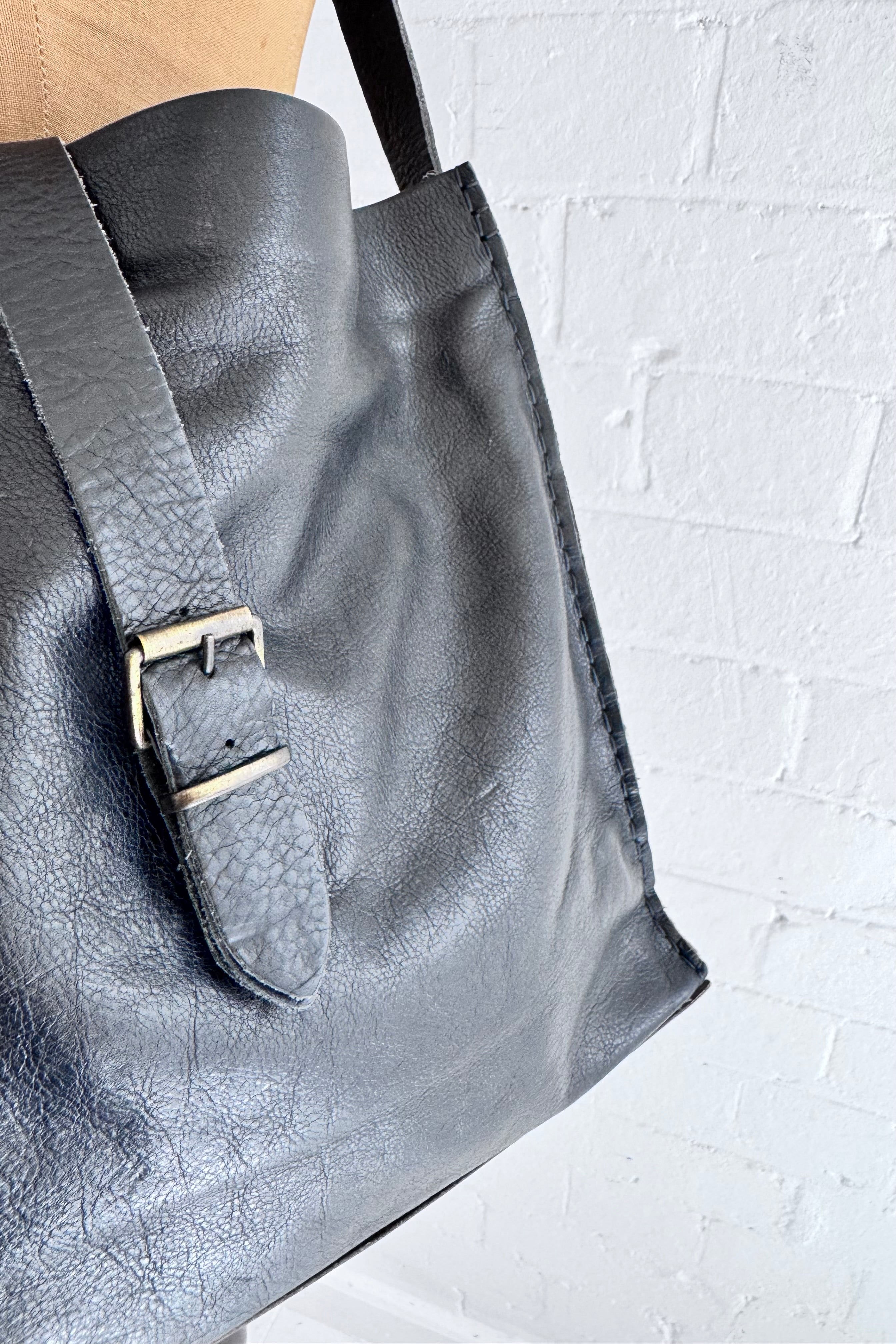 Ink Olives | Isarella Bag | Black