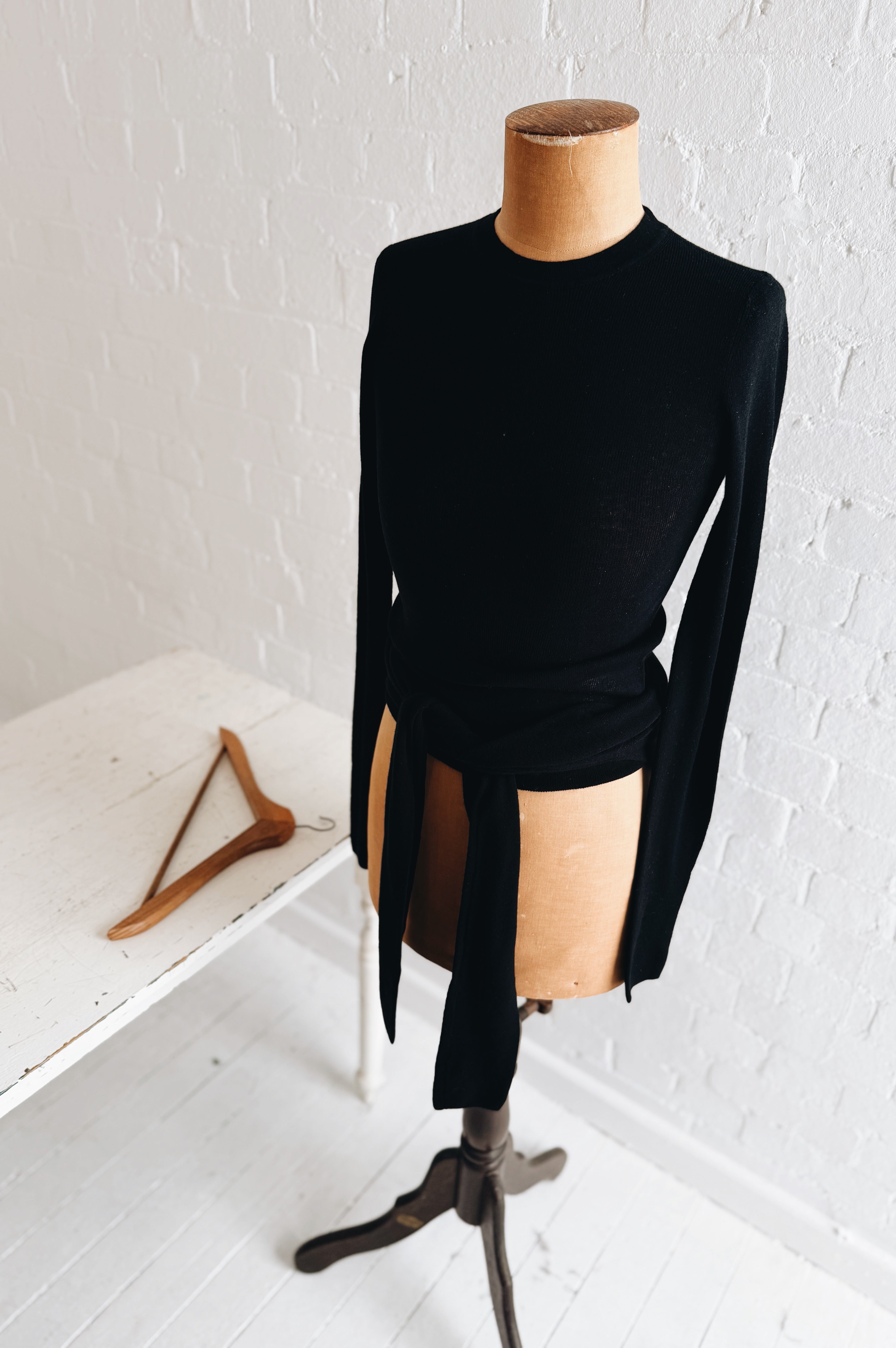 Aleger | Sheerness Crew Neck | Black