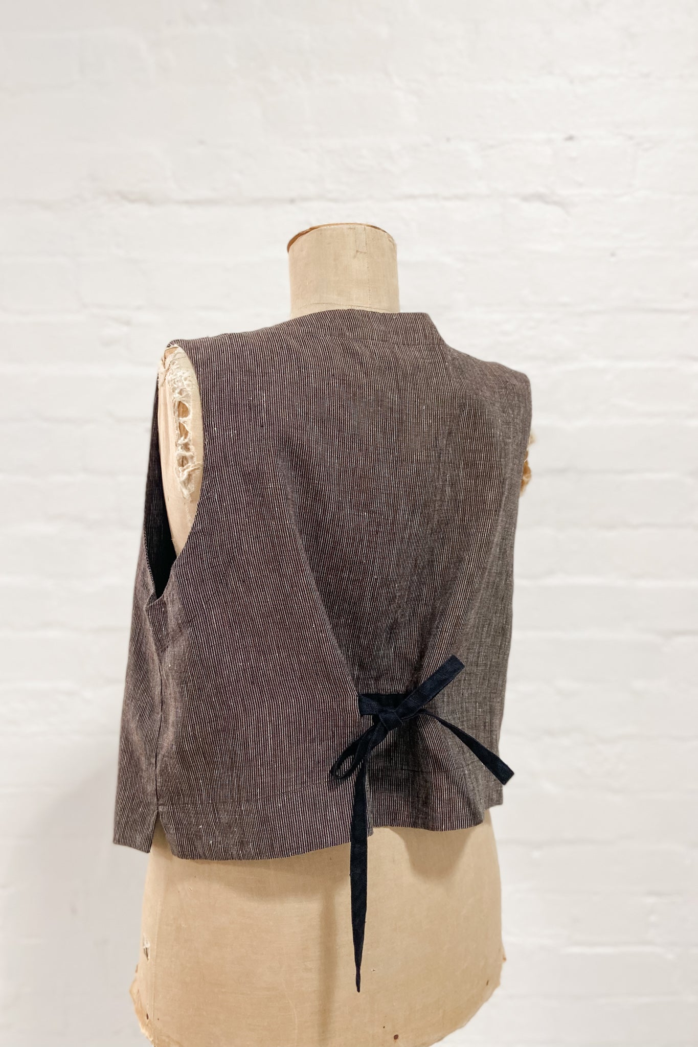 GW | Solange Vest | Truffle  | M