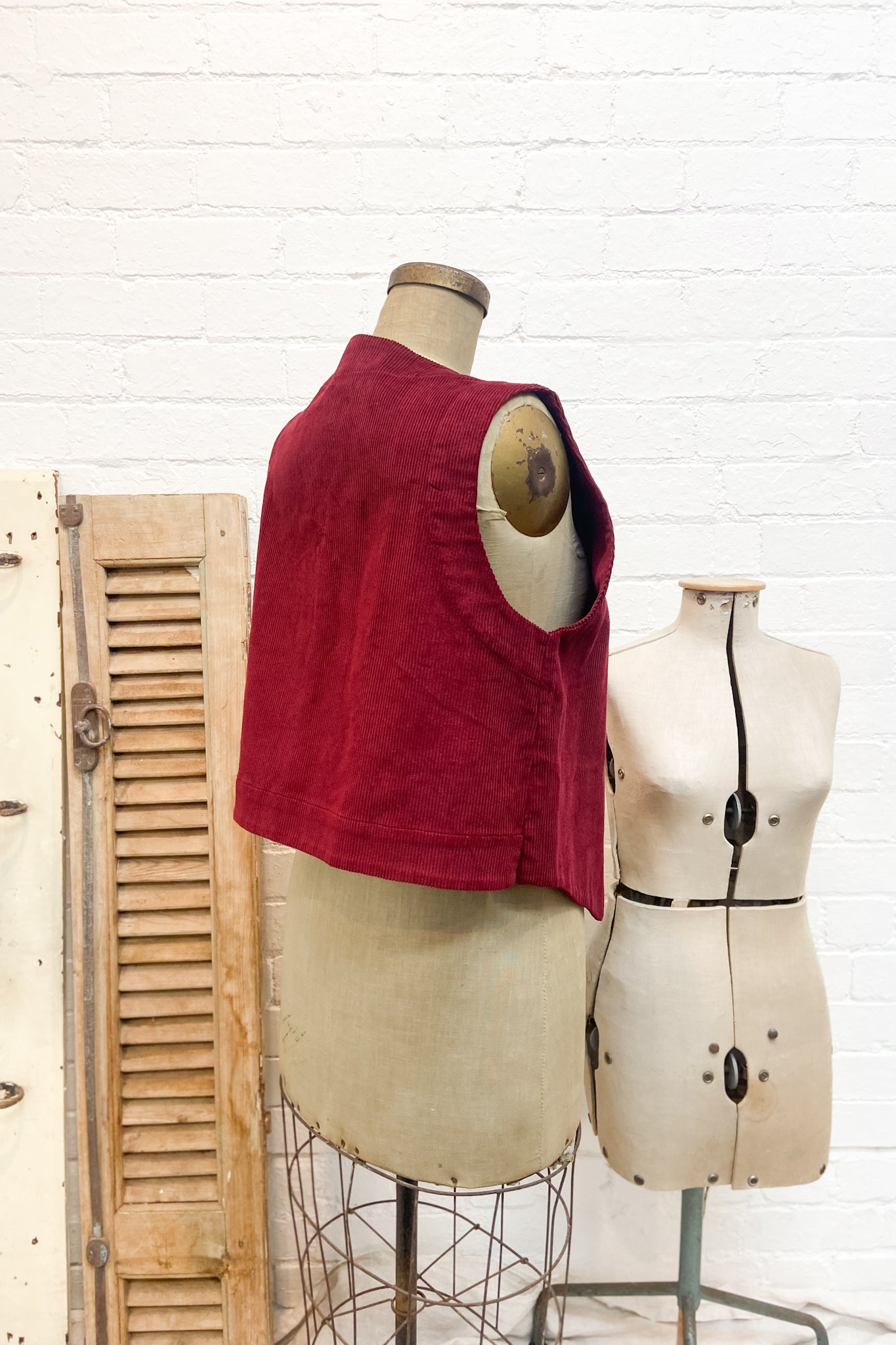 GW | Solange Vest | Pomegranate Cord | L