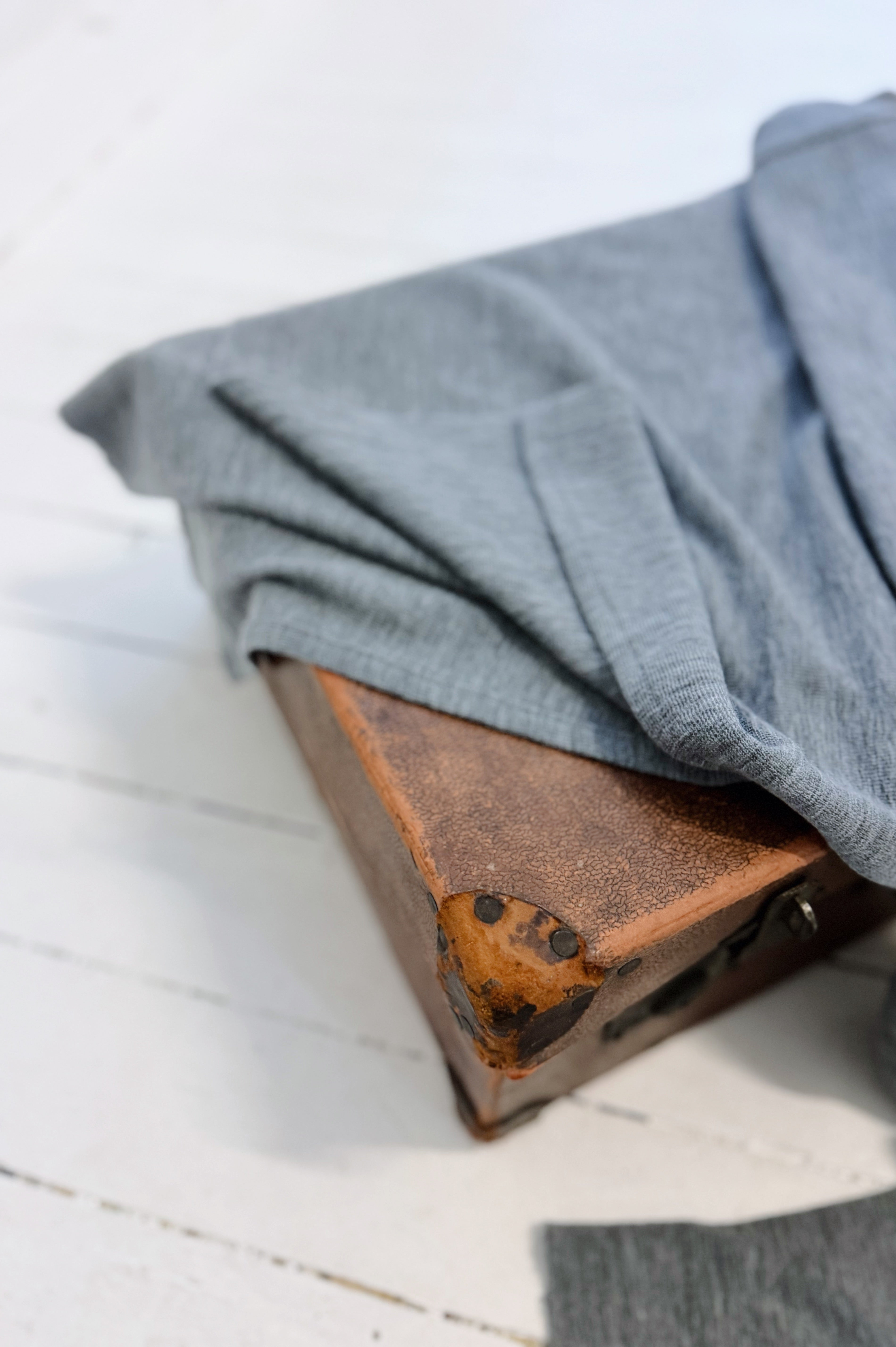 Merino with High Slits | Steel Grey
