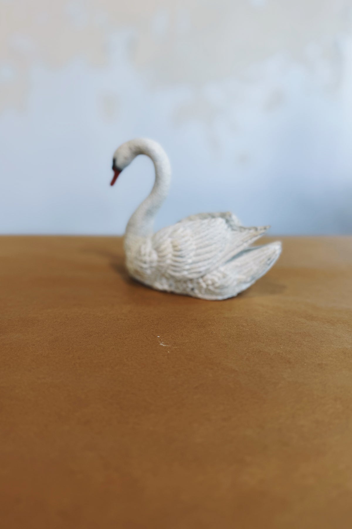 Rabbit Hole | Swan | small