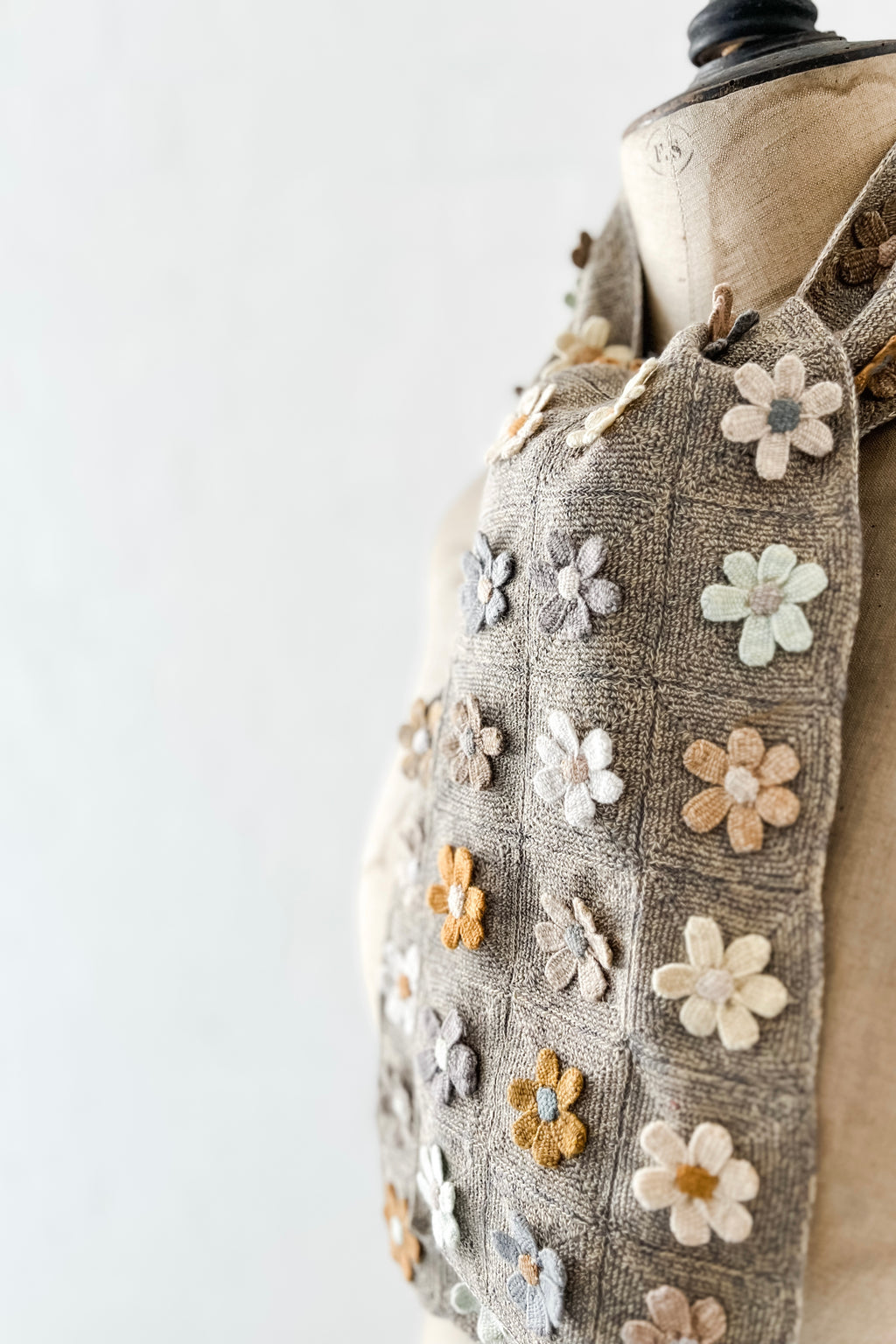 Sophie Digard | Delicate Wool Scarf | Daisy