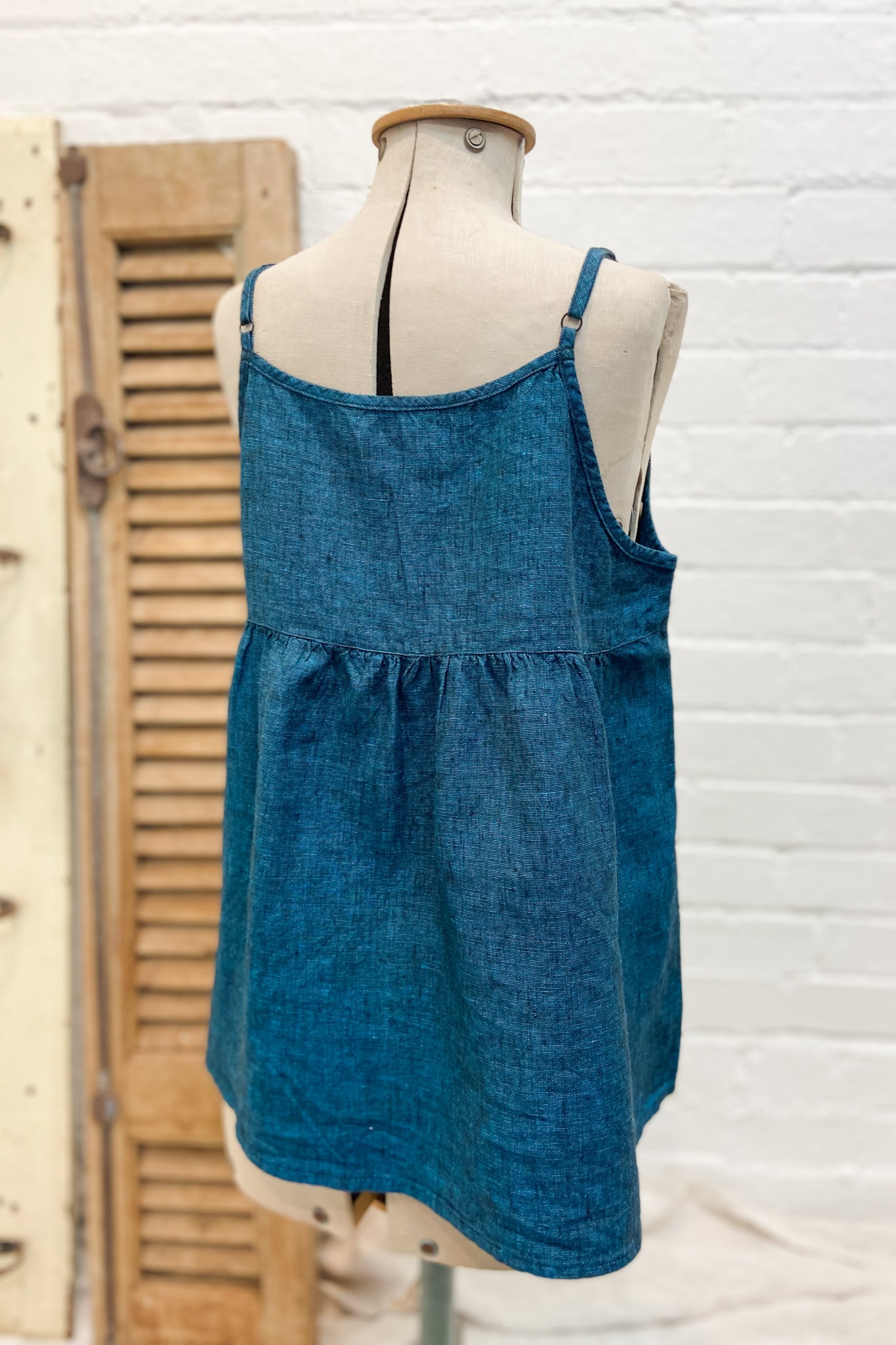 GW | Dolly Top | Blue Coral | xs/s