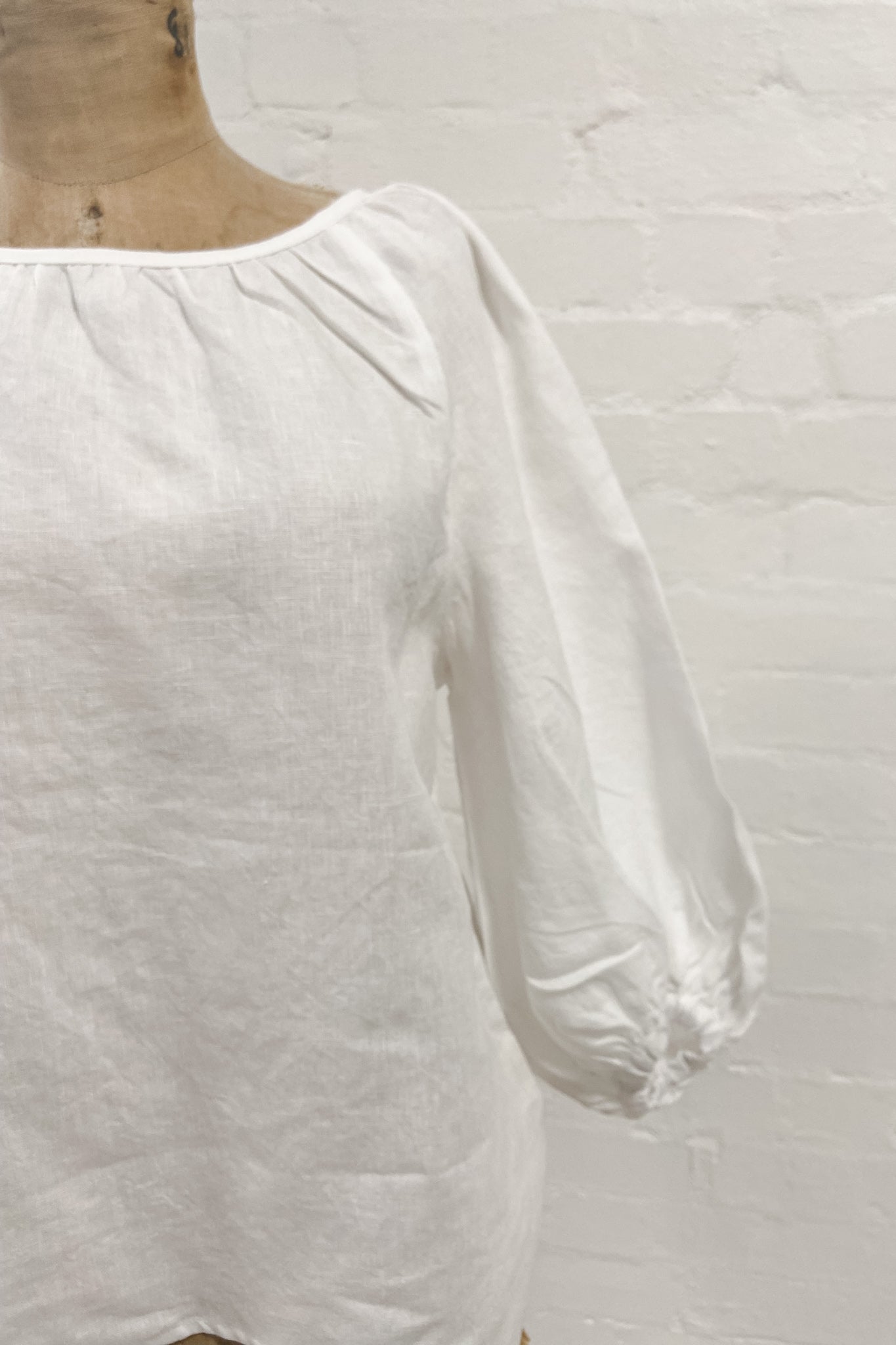 GW | Ari Top | White | XS
