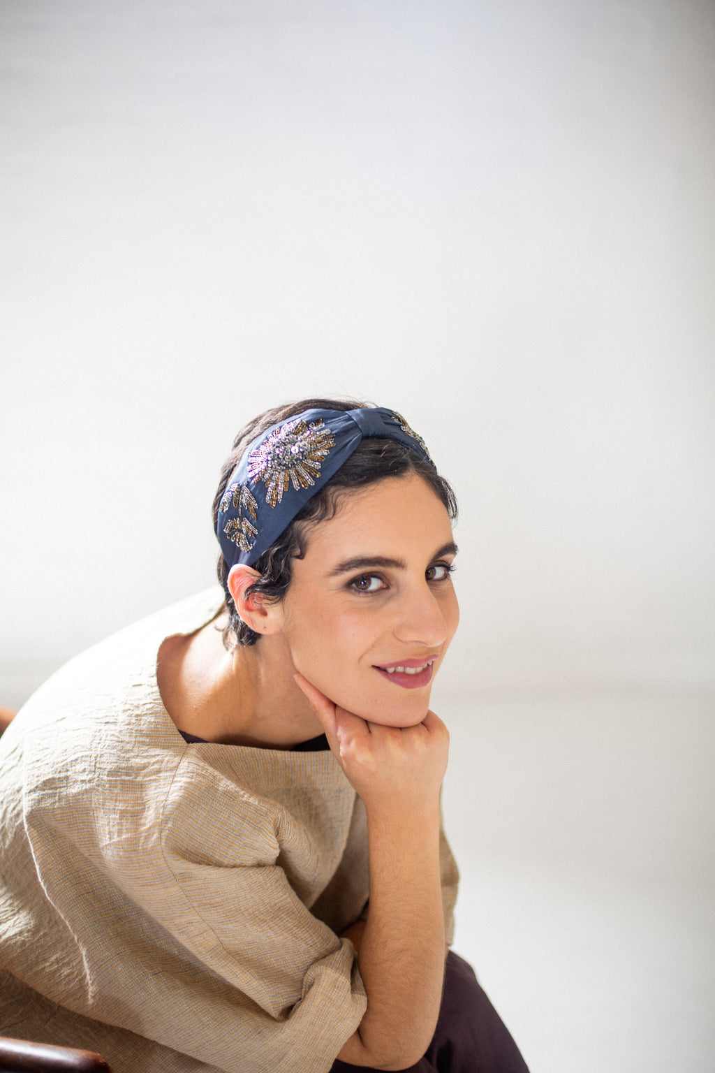 Hard Embroidered Headband | Daisy