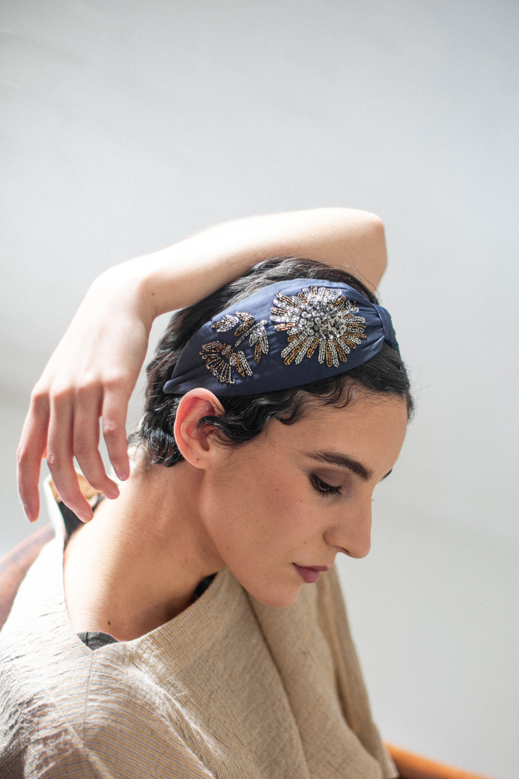 Hard Embroidered Headband | Daisy