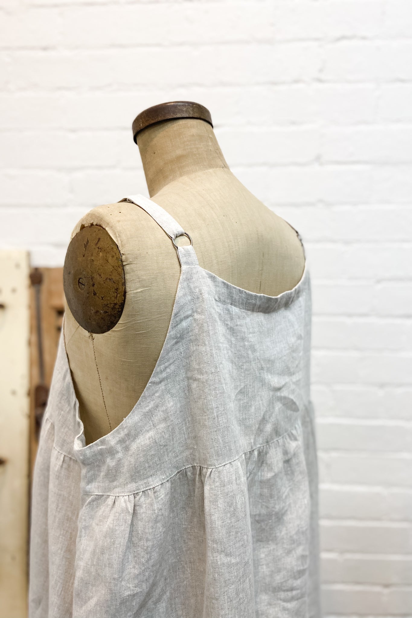 GW | Dolly Dress | Neutral | XL